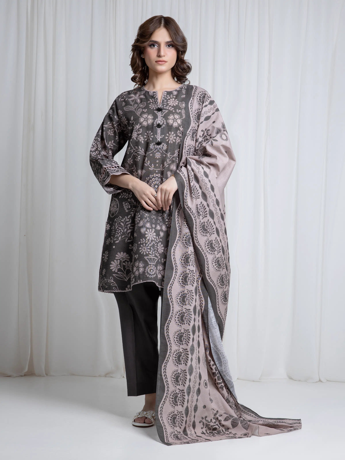 Edenrobe Allure Dark Sage Khaddar 3-Piece Suit | EWU6A3-37041-3P
