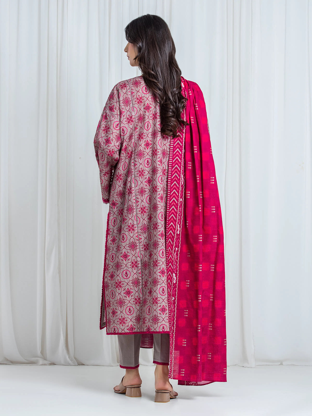 Edenrobe Allure Rose Khaddar 3-Piece Suit | EWU6A3-37067-3P