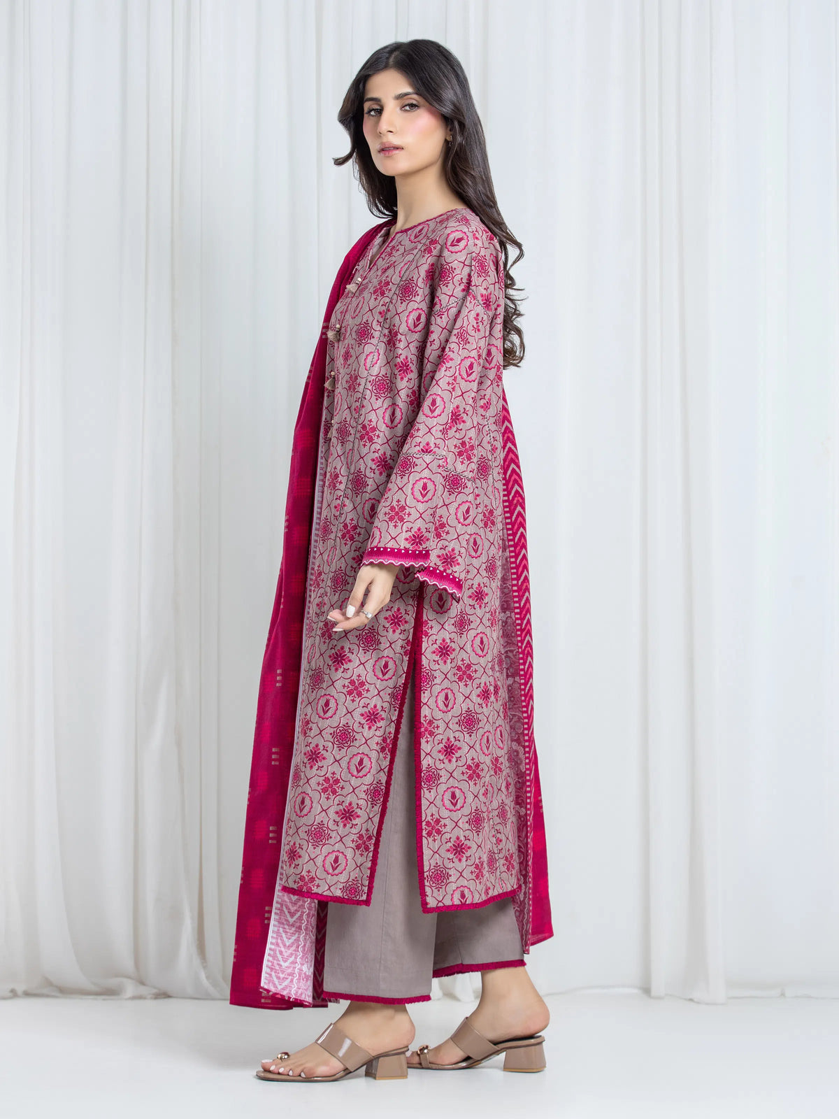 Edenrobe Allure Rose Khaddar 3-Piece Suit | EWU6A3-37067-3P