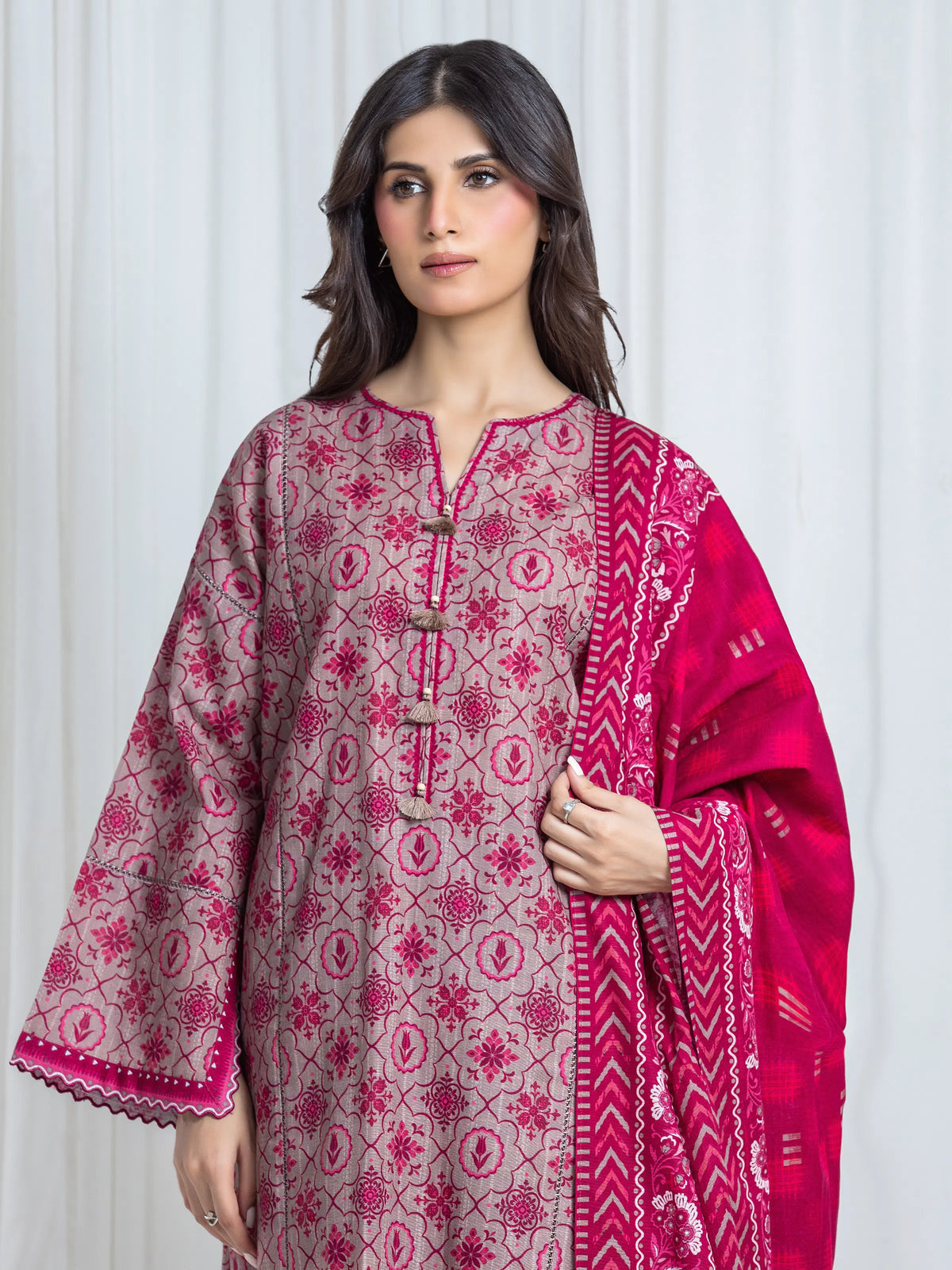 Edenrobe Allure Rose Khaddar 3-Piece Suit | EWU6A3-37067-3P