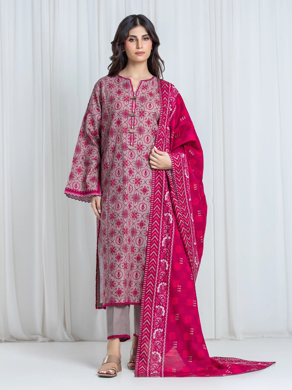 Edenrobe Allure Rose Khaddar 3-Piece Suit | EWU6A3-37067-3P