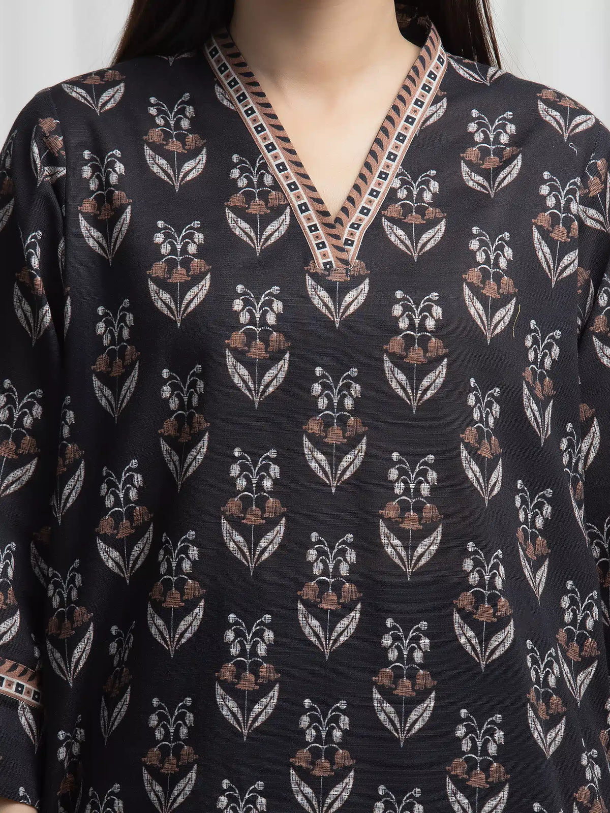 Edenrobe Allure Black Khaddar 3-Piece Suit | EWU6A3-37011-3P