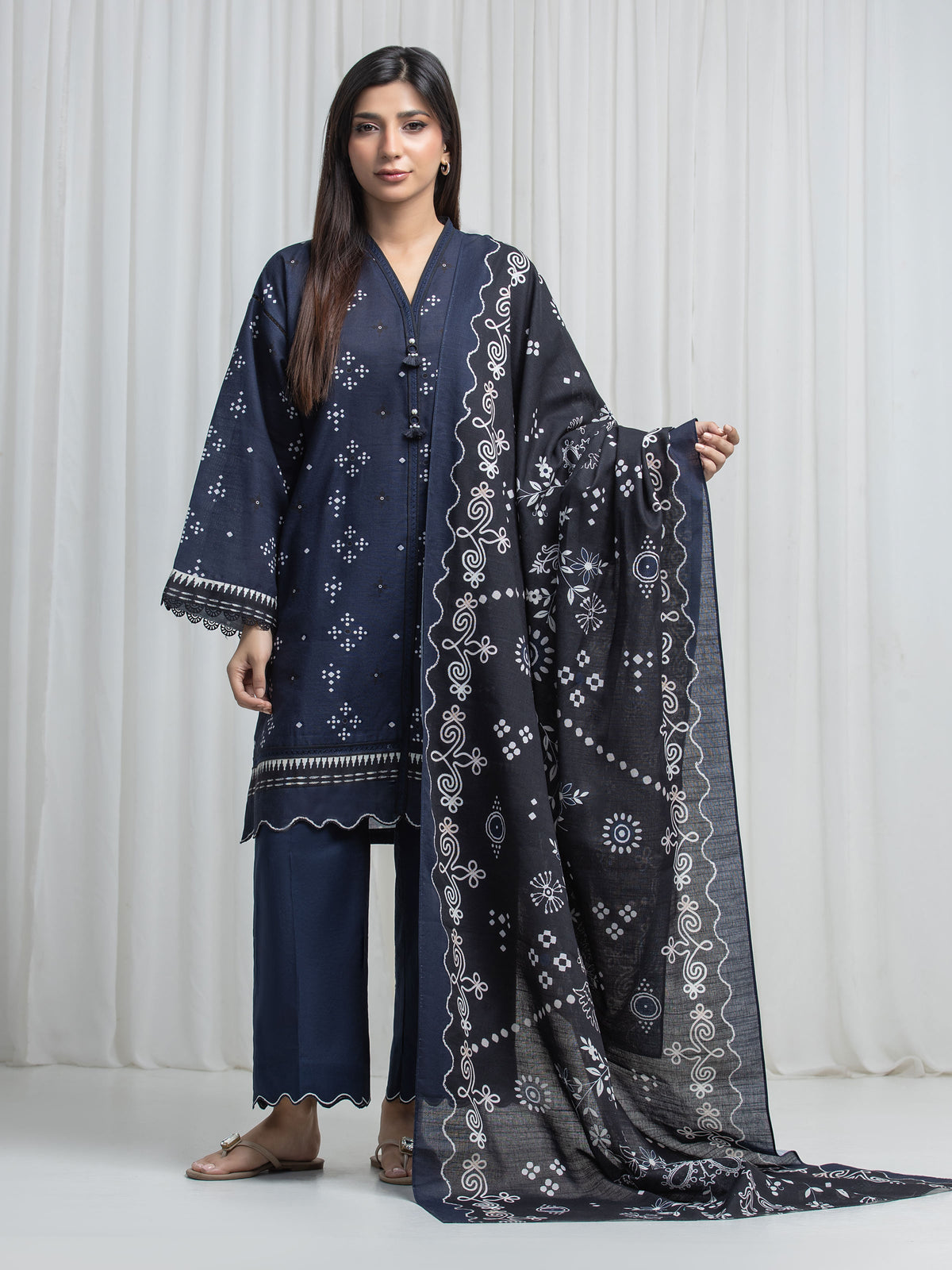Edenrobe Allure Navy Khaddar 3-Piece Suit | EWU6A3-37033-3P