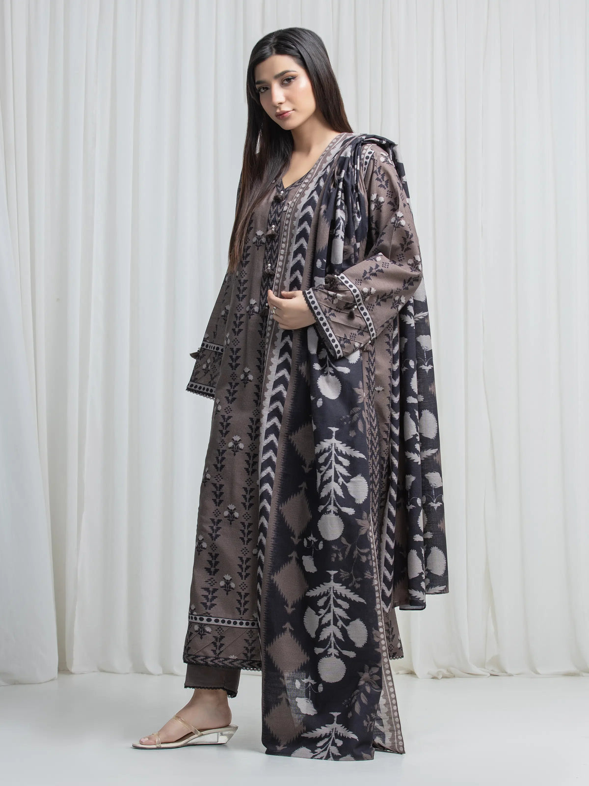 Edenrobe Allure Brown Khaddar 3-Piece Suit | EWU6A3-37031-3P