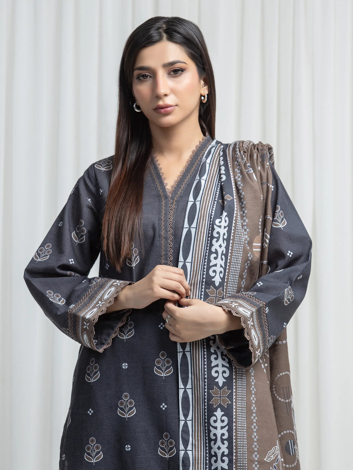 Edenrobe Allure Charcoal Khaddar 3-Piece Suit | EWU6A3-37030-3P