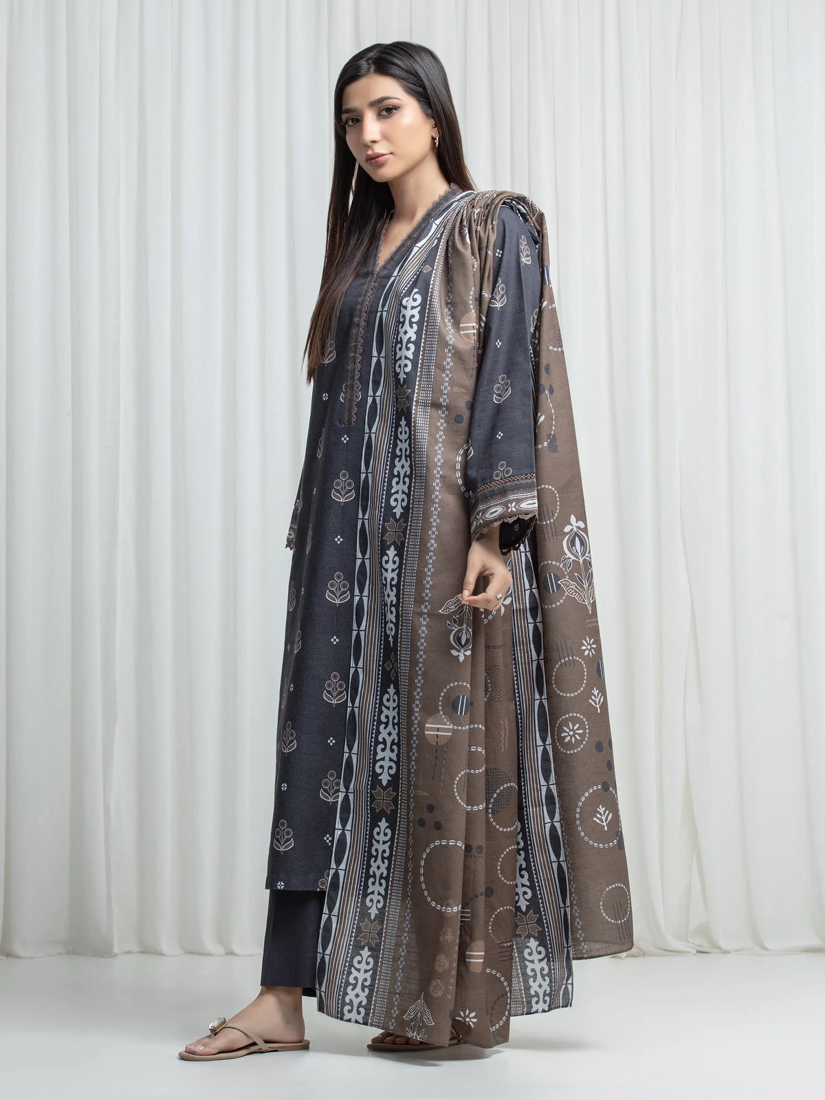 Edenrobe Allure Charcoal Khaddar 3-Piece Suit | EWU6A3-37030-3P