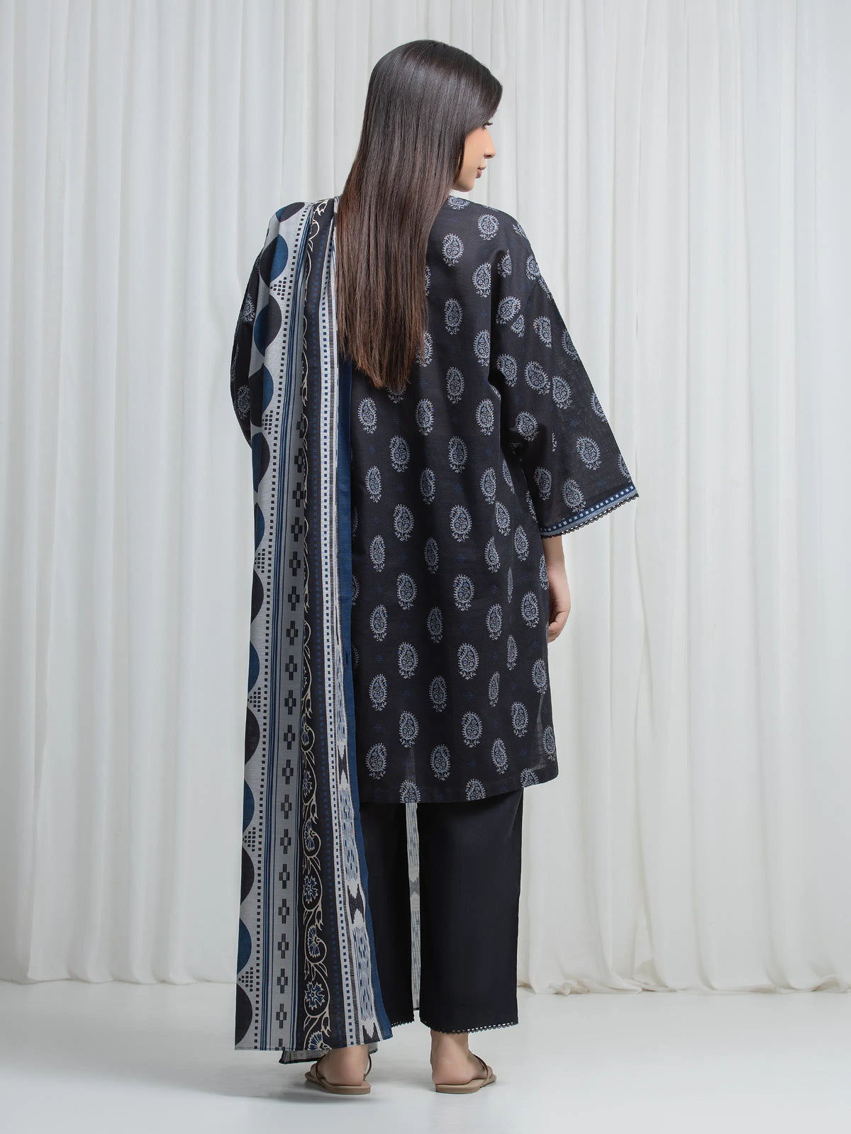 Edenrobe Allure Black Khaddar 3-Piece Suit | EWU6A3-37028-3P