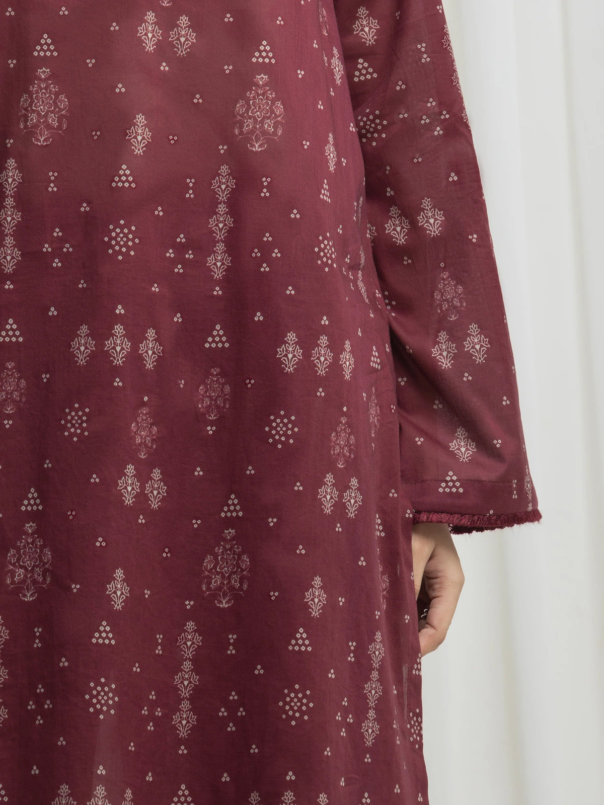Edenrobe Allure Maroon Khaddar 3-Piece Suit | EWU6A3-37004-3P