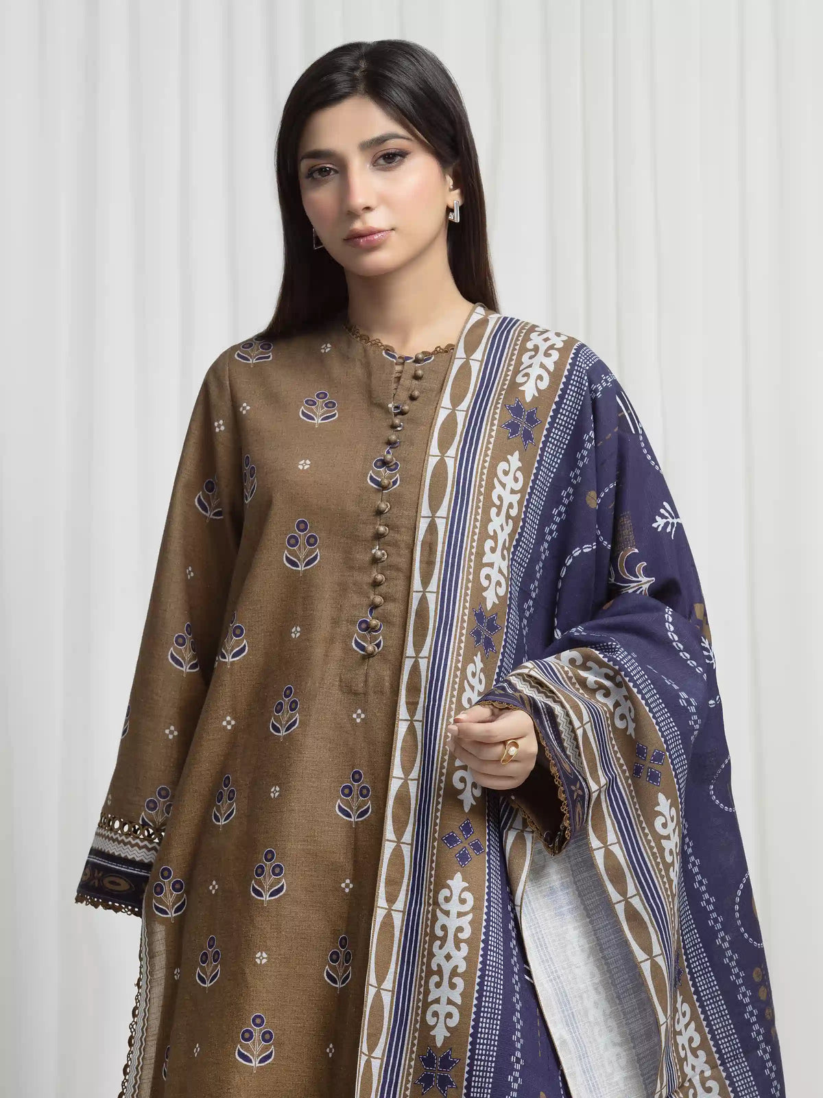 Edenrobe Allure Olive Khaddar 3-Piece Suit | EWU6A3-37029-3P