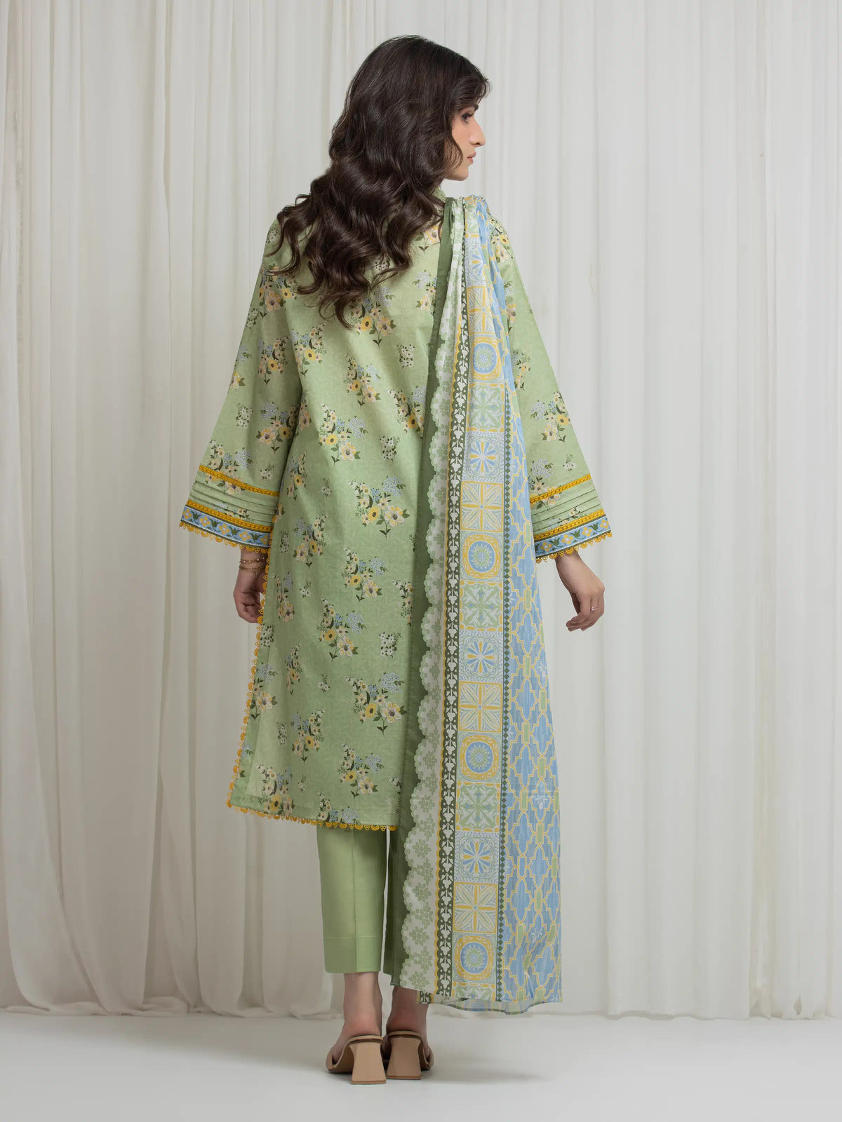 Edenrobe Allure Olive Lawn 3-Piece Suit | EWU6A1-36606-3P
