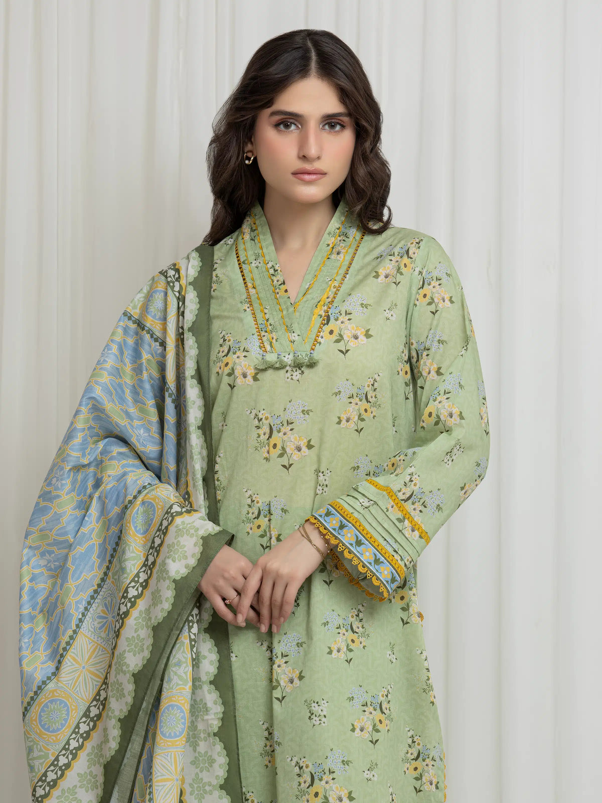 Edenrobe Allure Olive Lawn 3-Piece Suit | EWU6A1-36606-3P