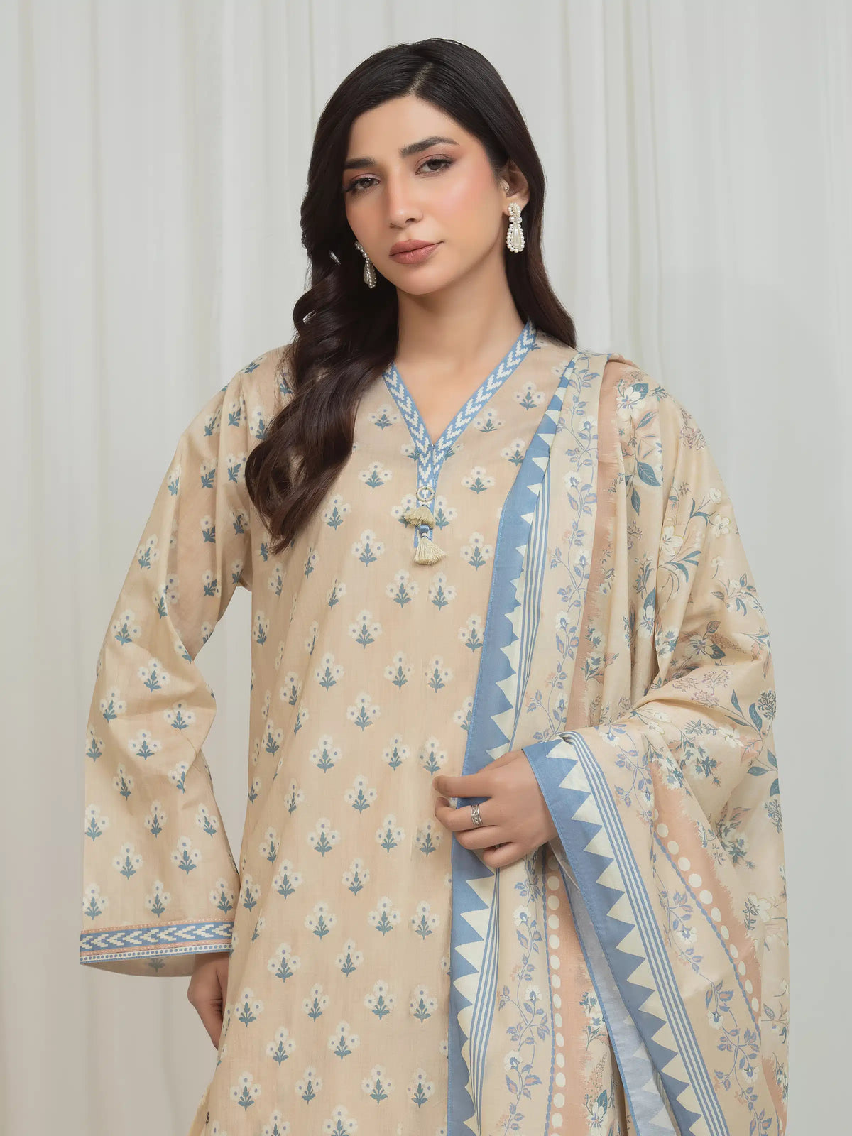 Edenrobe Allure Beige Lawn 3-Piece Suit | EWU6A1-36751-3P
