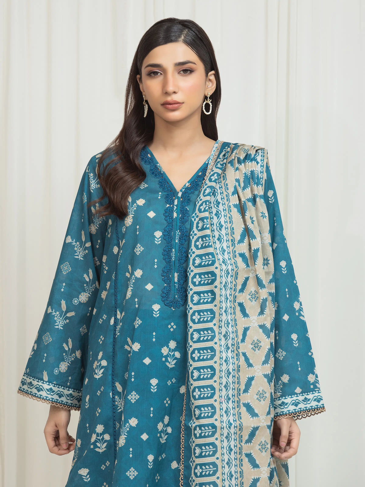 Edenrobe Allure Turquoise Lawn 3-Piece Suit | EWU6A1-36673-3P