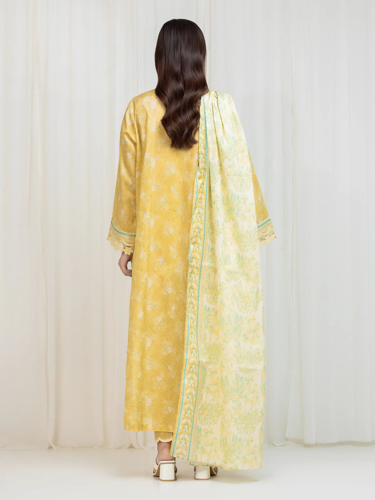 Edenrobe Allure Olive Lawn 3-Piece Suit | EWU6A1-36757-3P