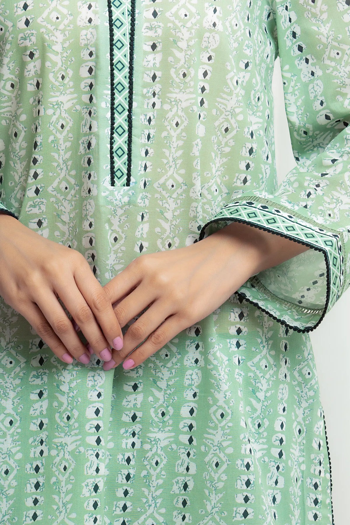 Edenrobe Allure Green Lawn 3-Piece Suit | EWU6A1-36689-3P