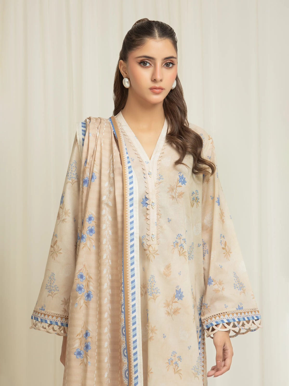 Edenrobe Allure Beige Lawn 3-Piece Suit | EWU6A1-36589-3P