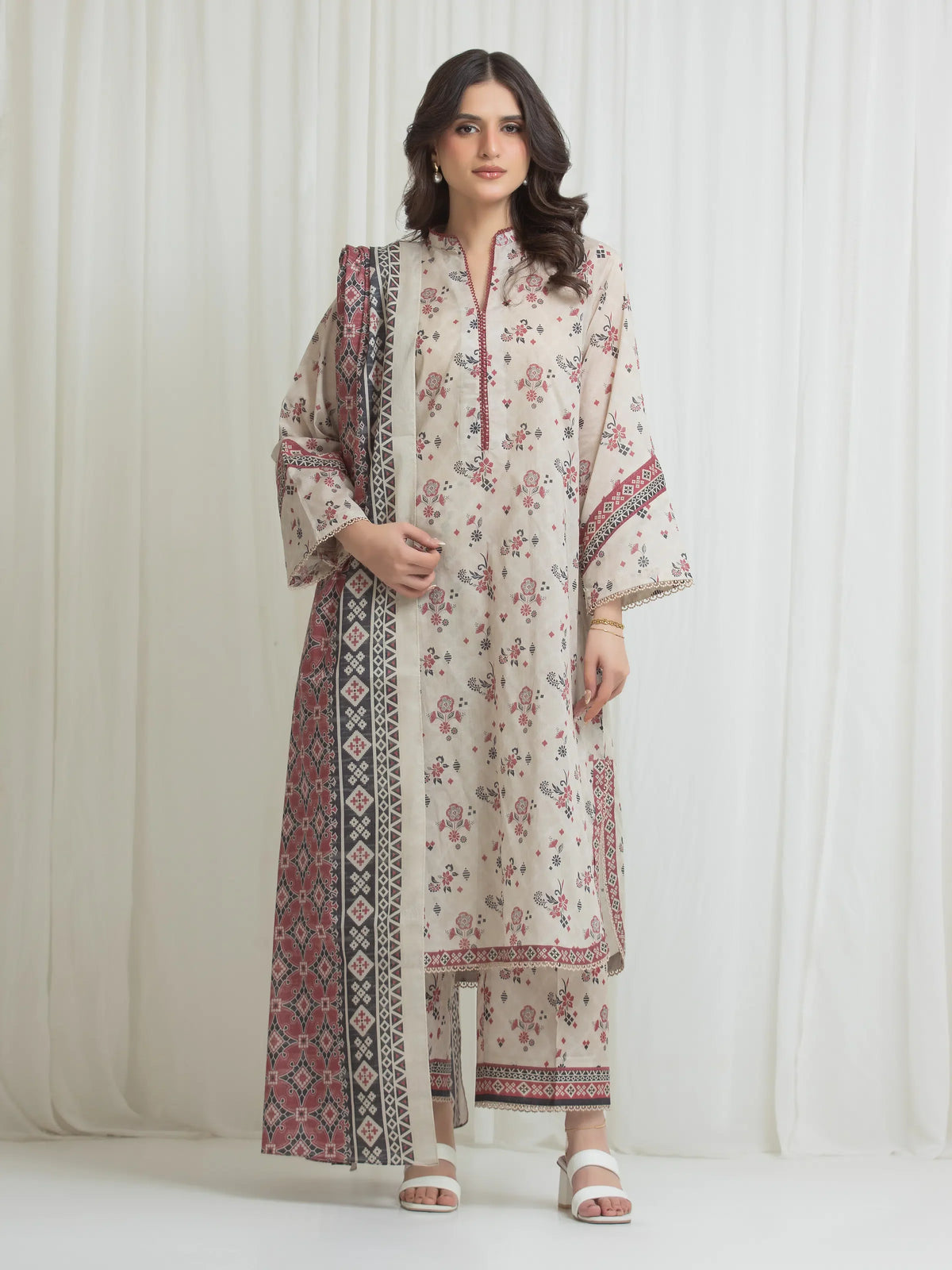 Edenrobe Allure Beige Lawn 3-Piece Suit | EWU6A1-36764-3P