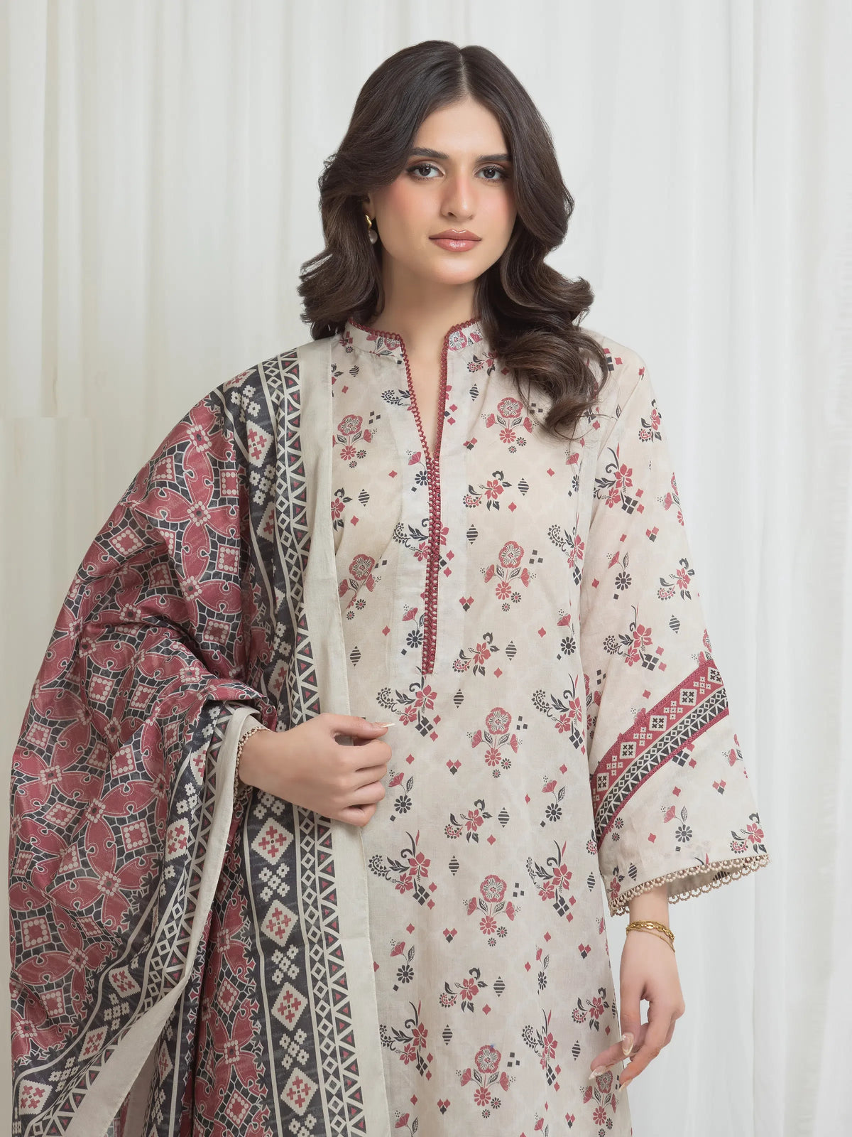 Edenrobe Allure Beige Lawn 3-Piece Suit | EWU6A1-36764-3P