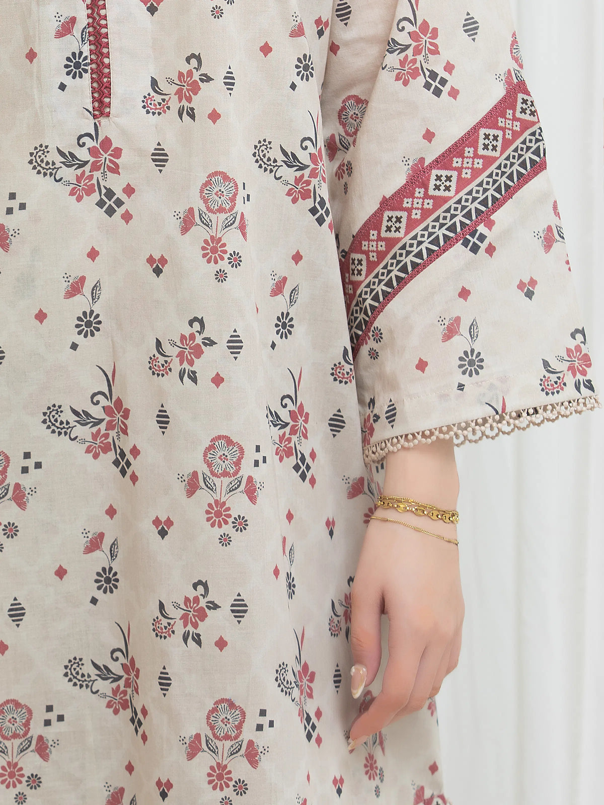 Edenrobe Allure Beige Lawn 3-Piece Suit | EWU6A1-36764-3P