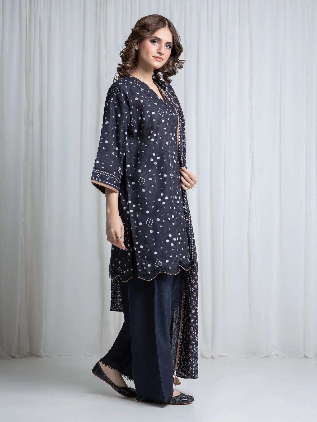 Edenrobe Allure Black Khaddar 3-Piece Suit | EWU6A3-37068-3P