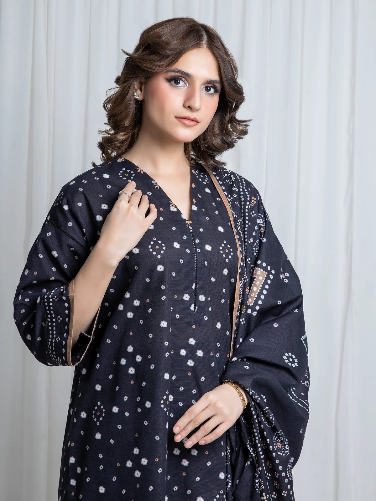 Edenrobe Allure Black Khaddar 3-Piece Suit | EWU6A3-37068-3P