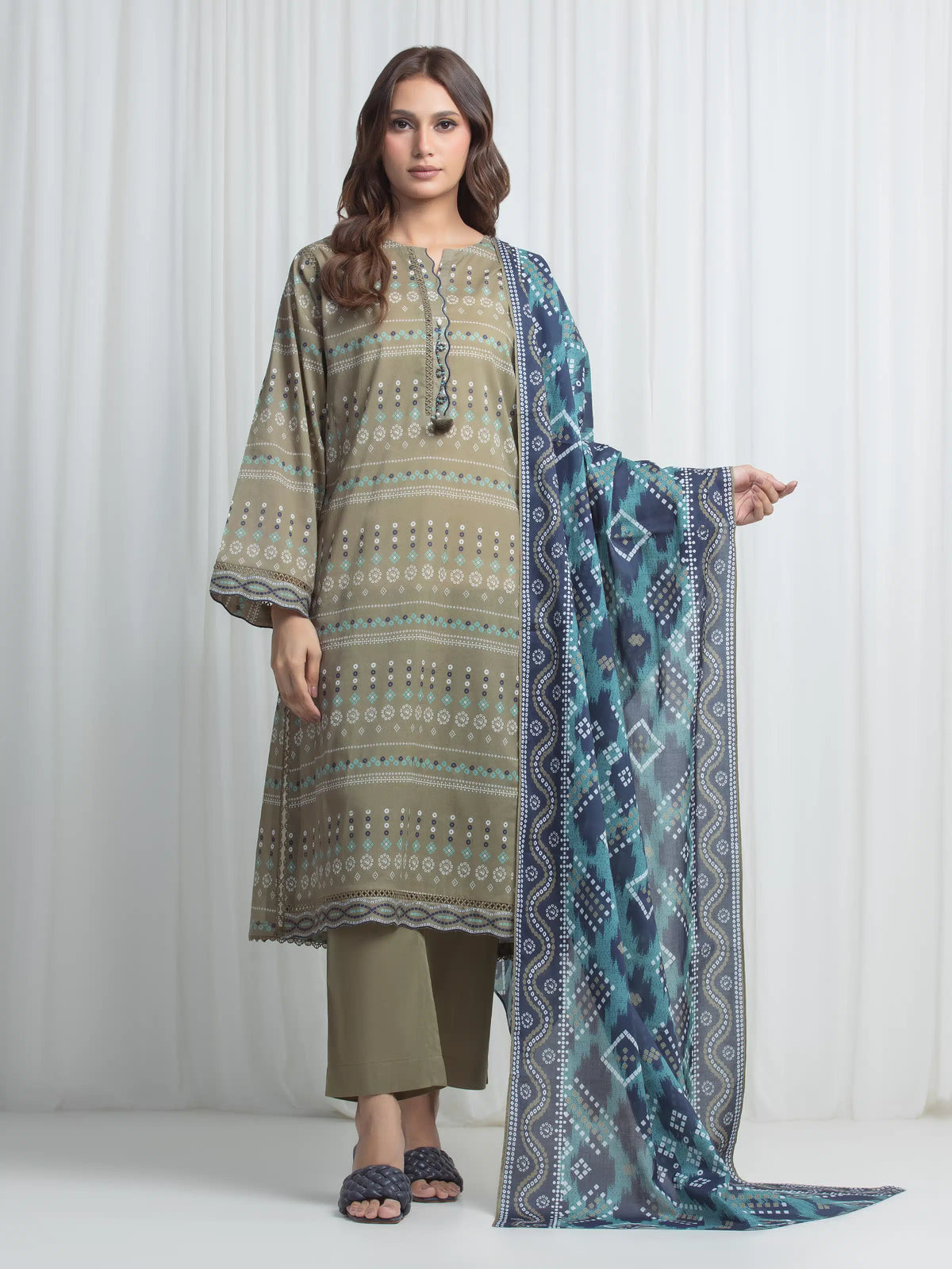 Edenrobe Allure Olive Lawn 3-Piece Suit | EWU6A1-36871-3P