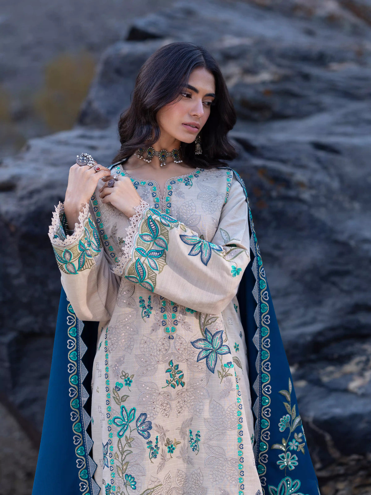 Edenrobe Kohsaar Beige Khaddar 3-Piece Suit | EWU6V11-34001-3P