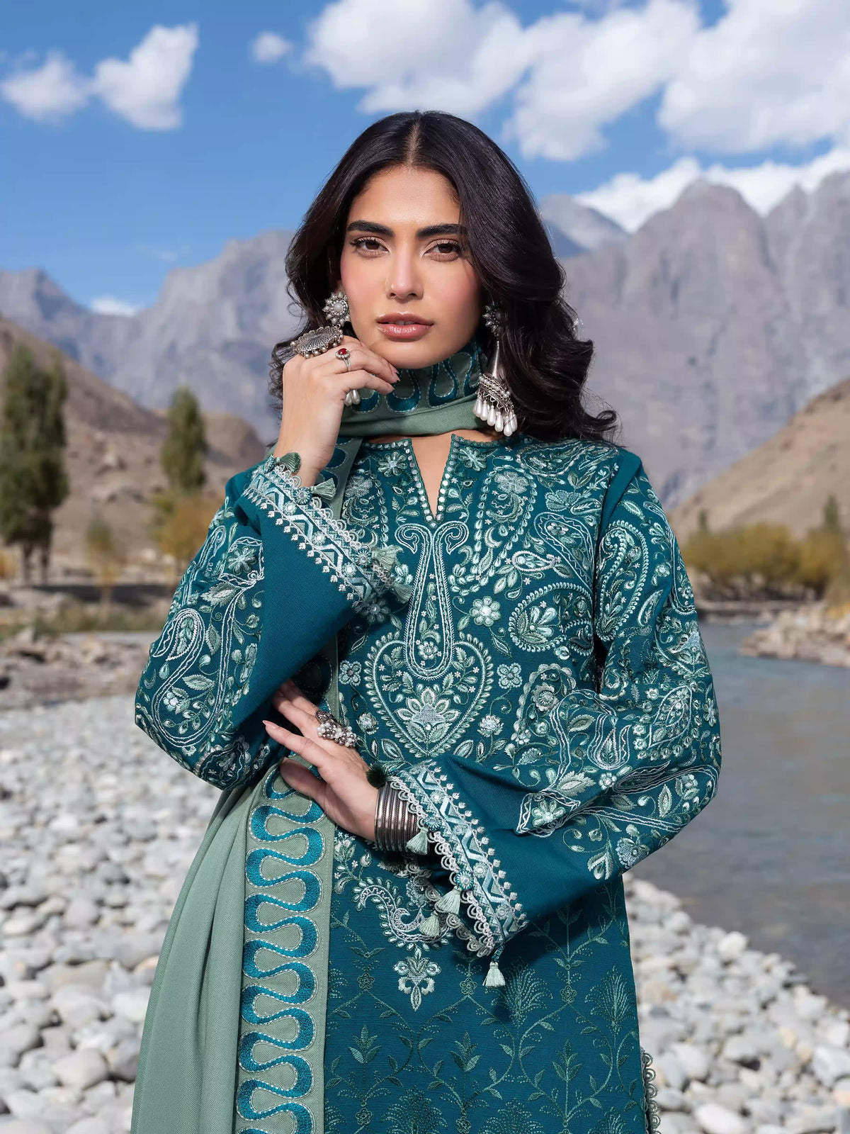 Edenrobe Kohsaar Green Khaddar 3-Piece Suit | EWU6V11-34002-3P