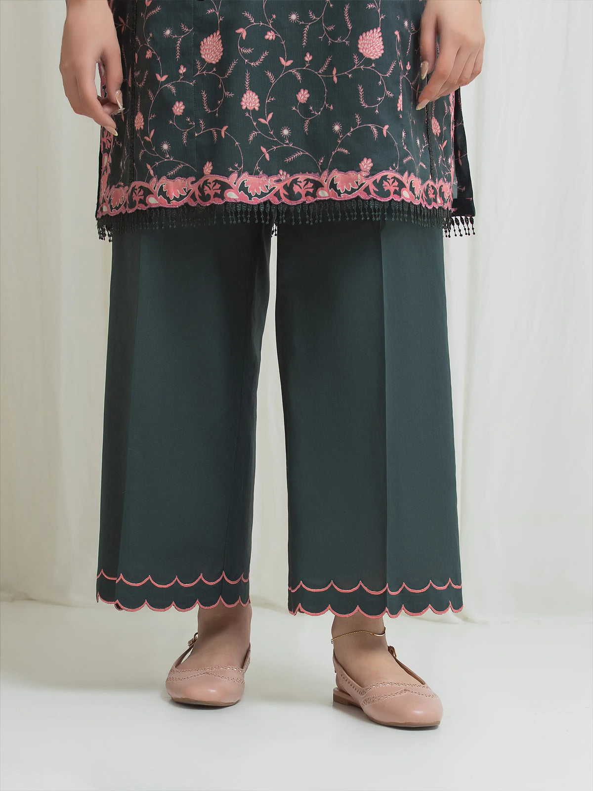 Edenrobe Allure Charcoal Lawn 3-Piece Suit | EWU6A1-36707-3P