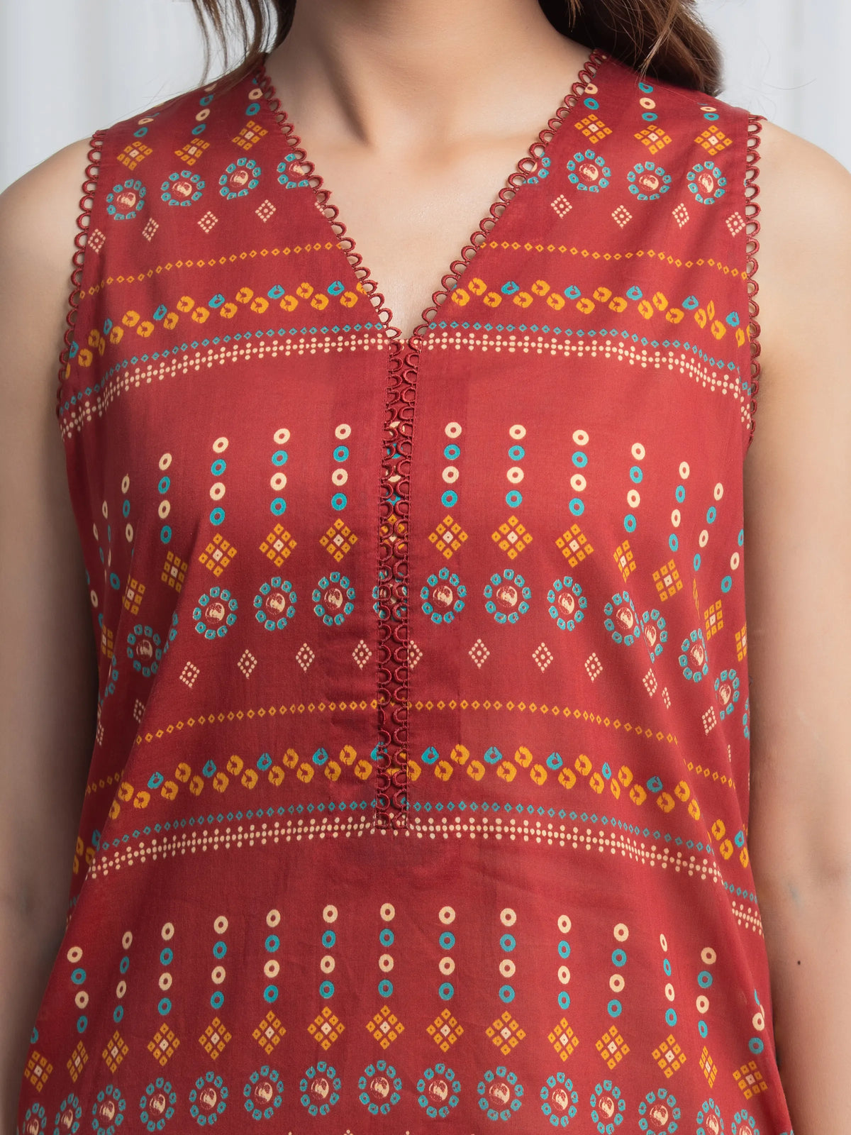 Edenrobe Allure Maroon Lawn 3-Piece Suit | EWU6A1-36872-3P
