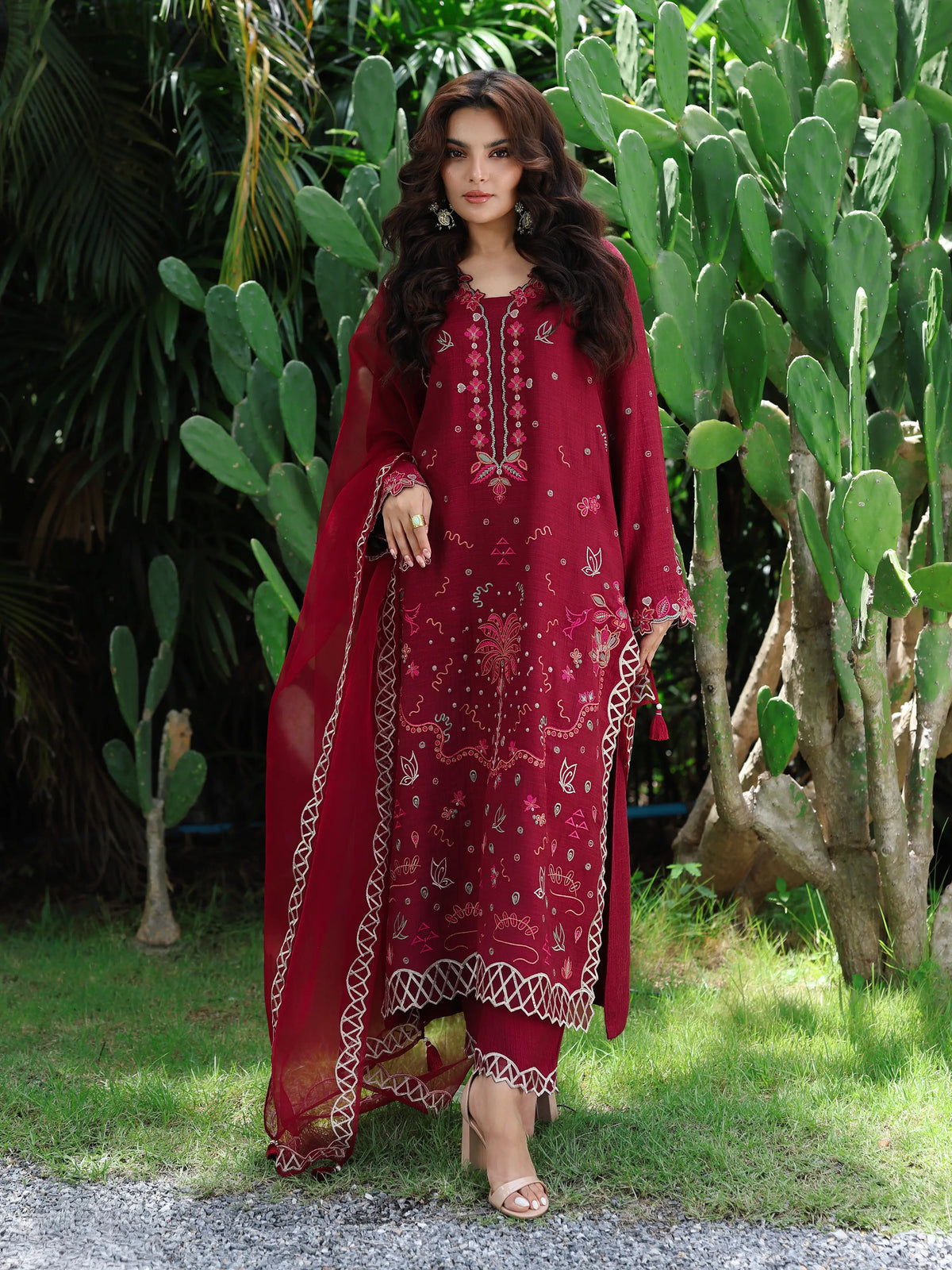 Edenrobe Vyla Maroon Embroidered 3-Piece Pret | EWTKED6-86210-3P