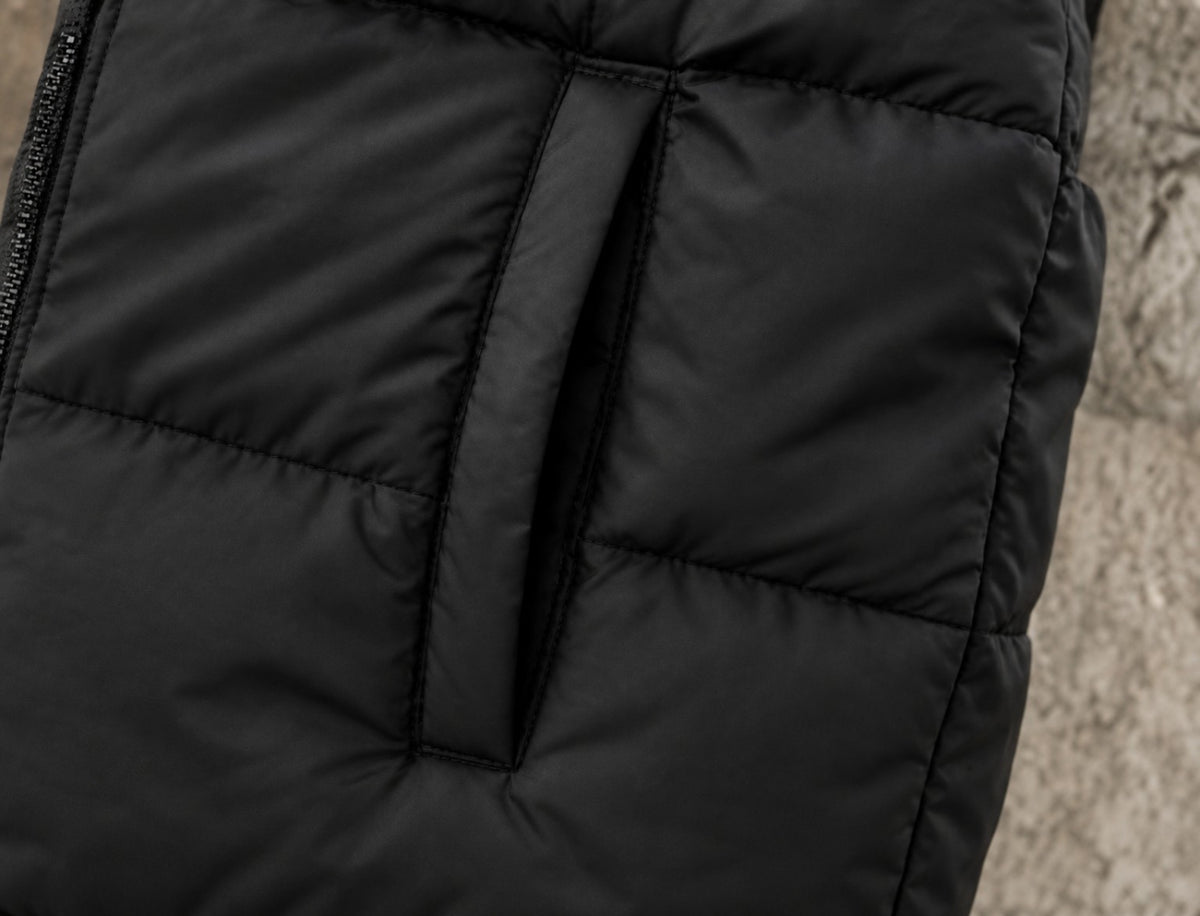 Alo Unisex Sleeveless Puffer Jacket | Black