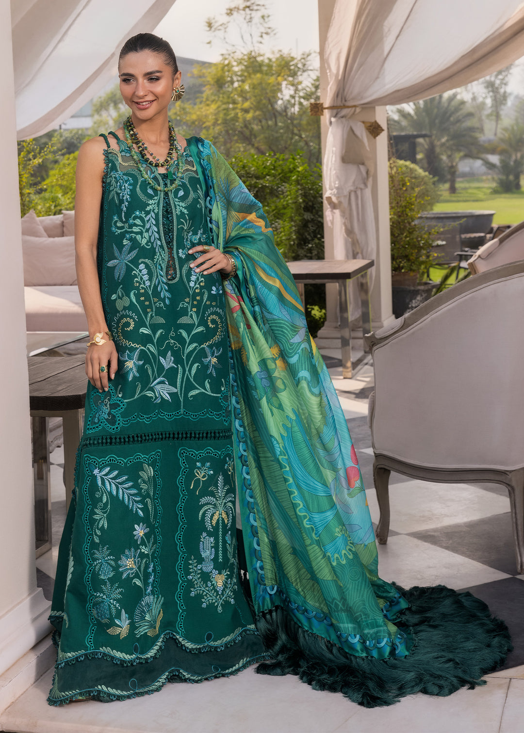 Crimson Inspired Beauty in Bloom D3B Dupe — Emerald