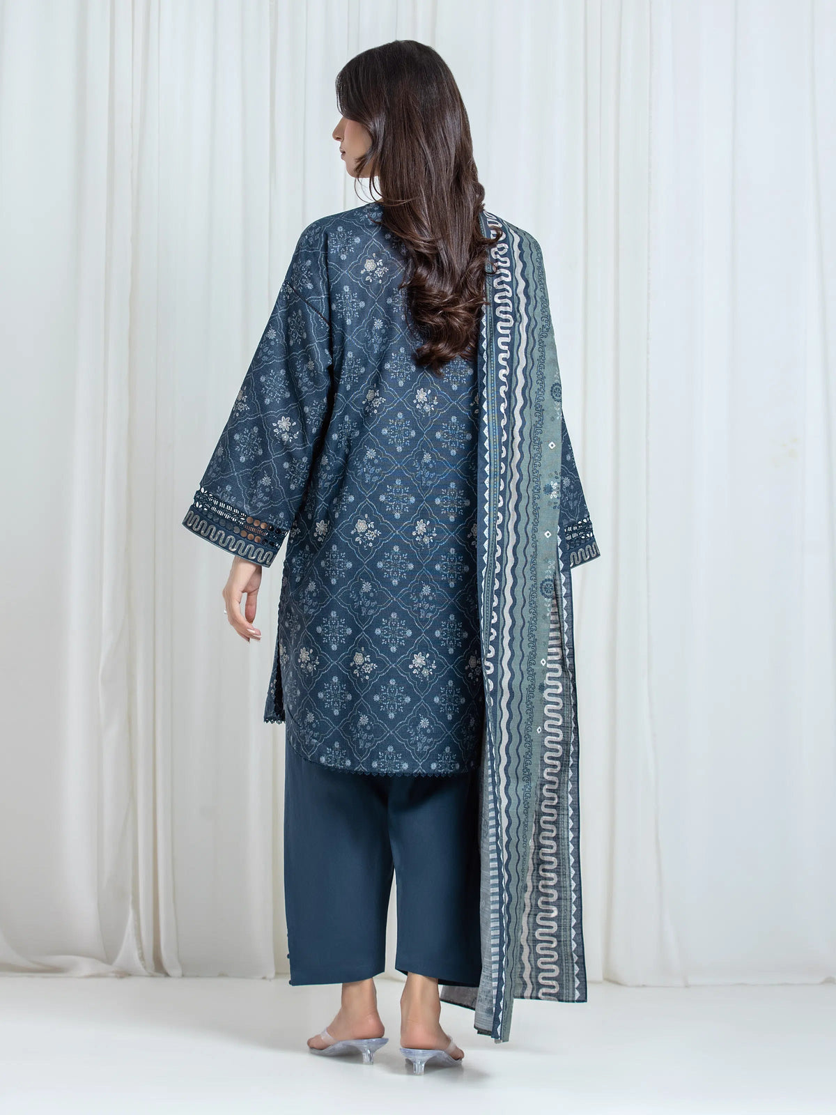Edenrobe Allure Teal Printed Khaddar 3-Piece Suit | EWU6A3-37061-3P
