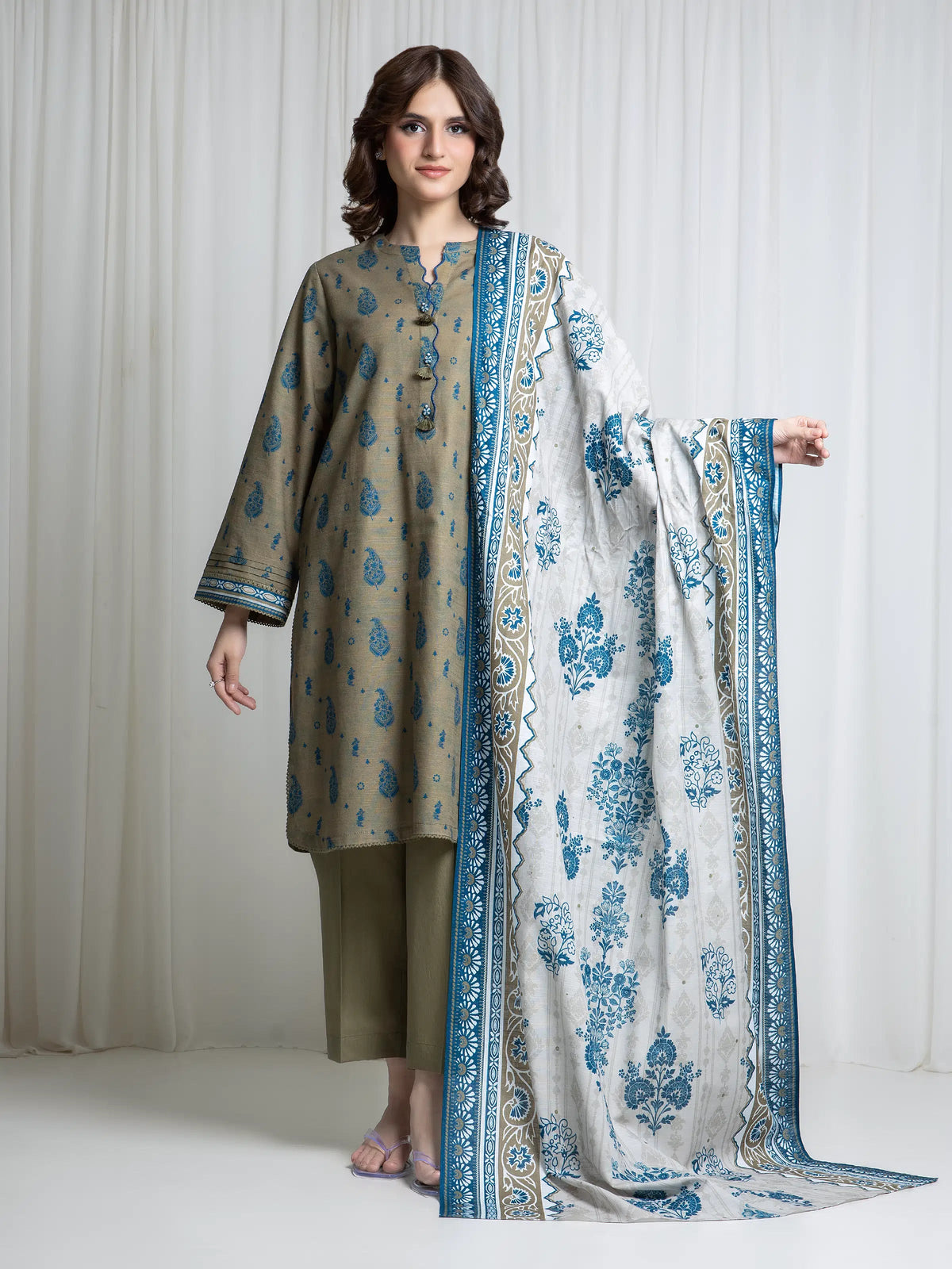 Edenrobe Allure Olive Printed Khaddar 3-Piece Suit | EWU6A3-37062-3P