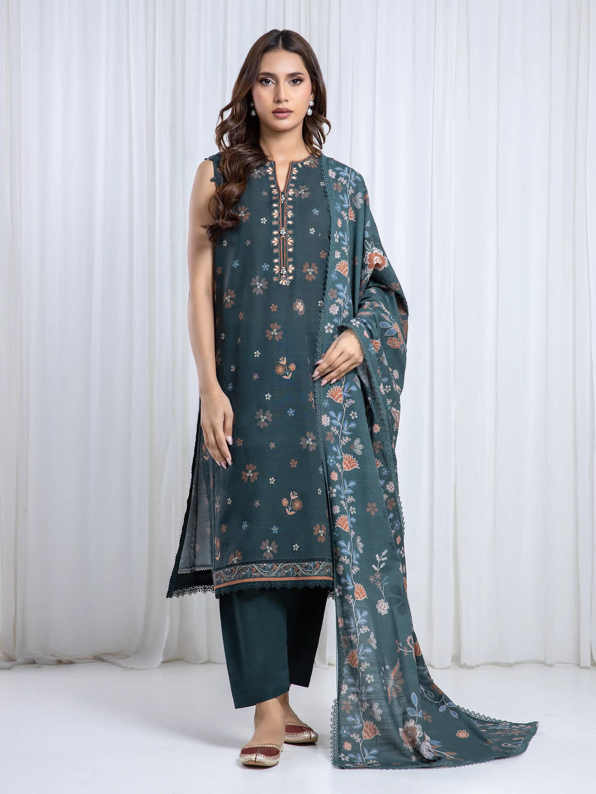 Edenrobe Allure Green Printed Khaddar 3-Piece Suit | EWU6A3-37073-3P