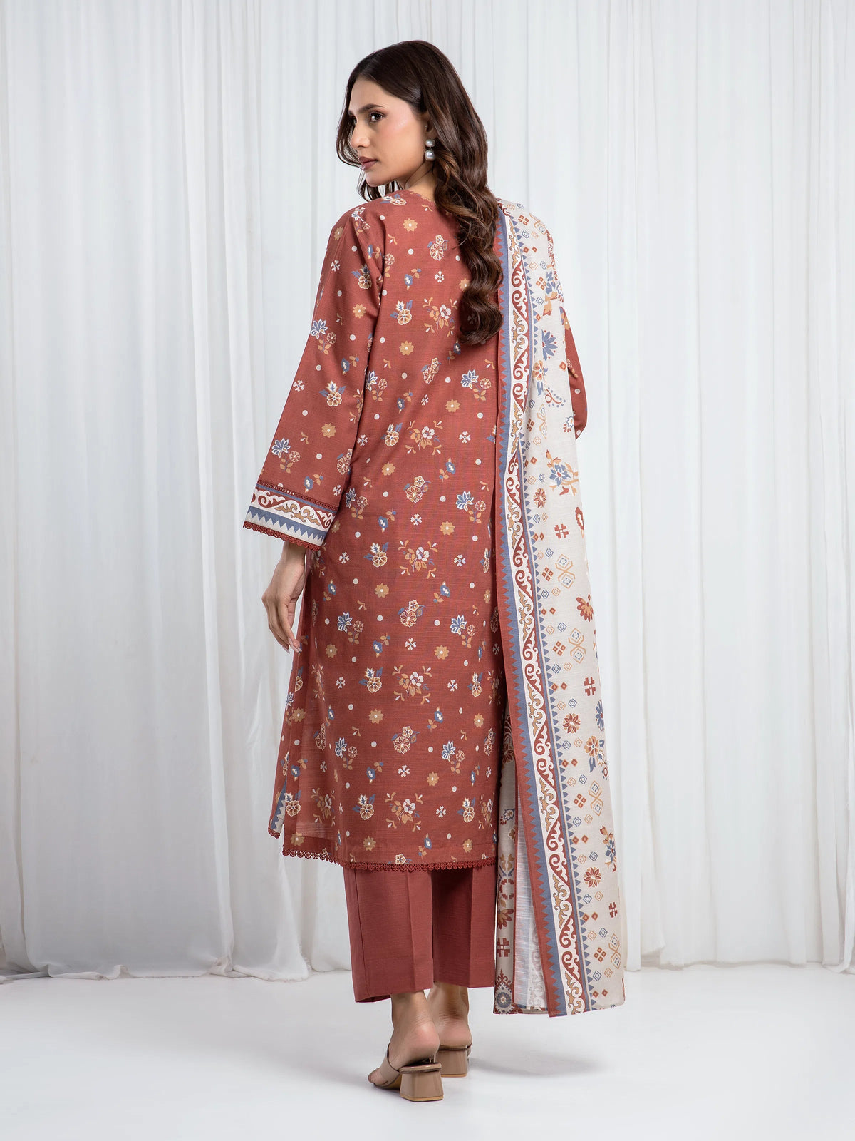 Edenrobe Allure Brown Printed Khaddar 3-Piece Suit | EWU6A3-37080-3P