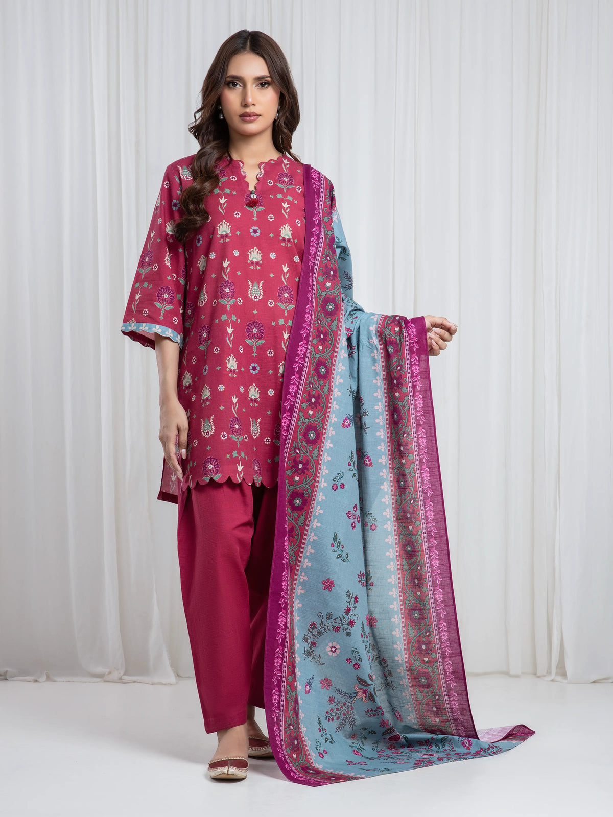 Edenrobe Allure Pink Printed Khaddar 3-Piece Suit | EWU6A3-37086-3P