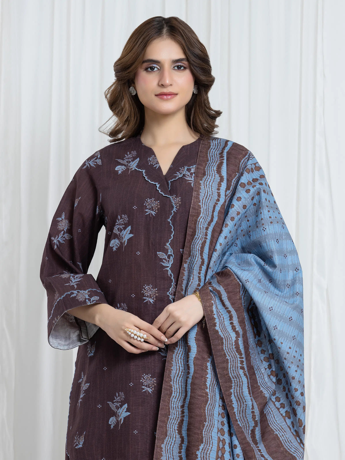 Edenrobe Allure Brown Printed Khaddar 3-Piece Suit | EWU6A3-37091-3P