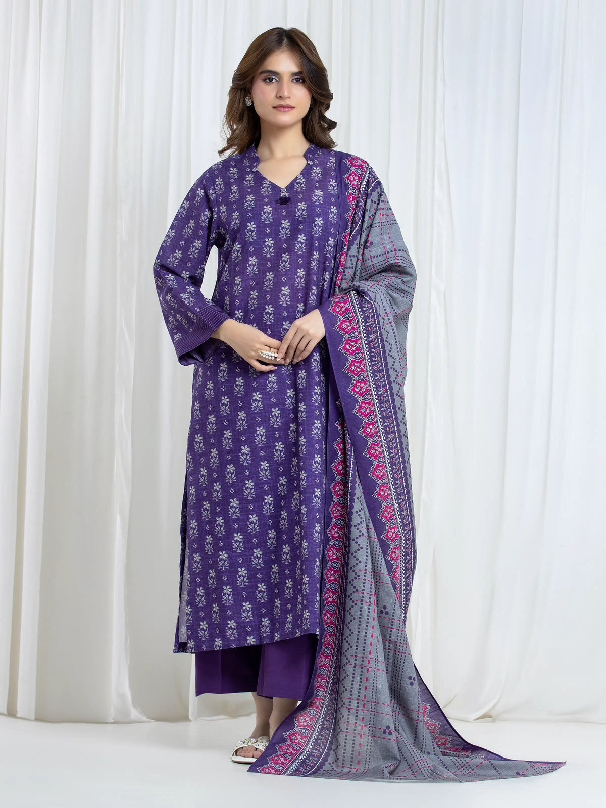 Edenrobe Allure Purple Printed Khaddar 3-Piece Suit | EWU6A3-37100-3P