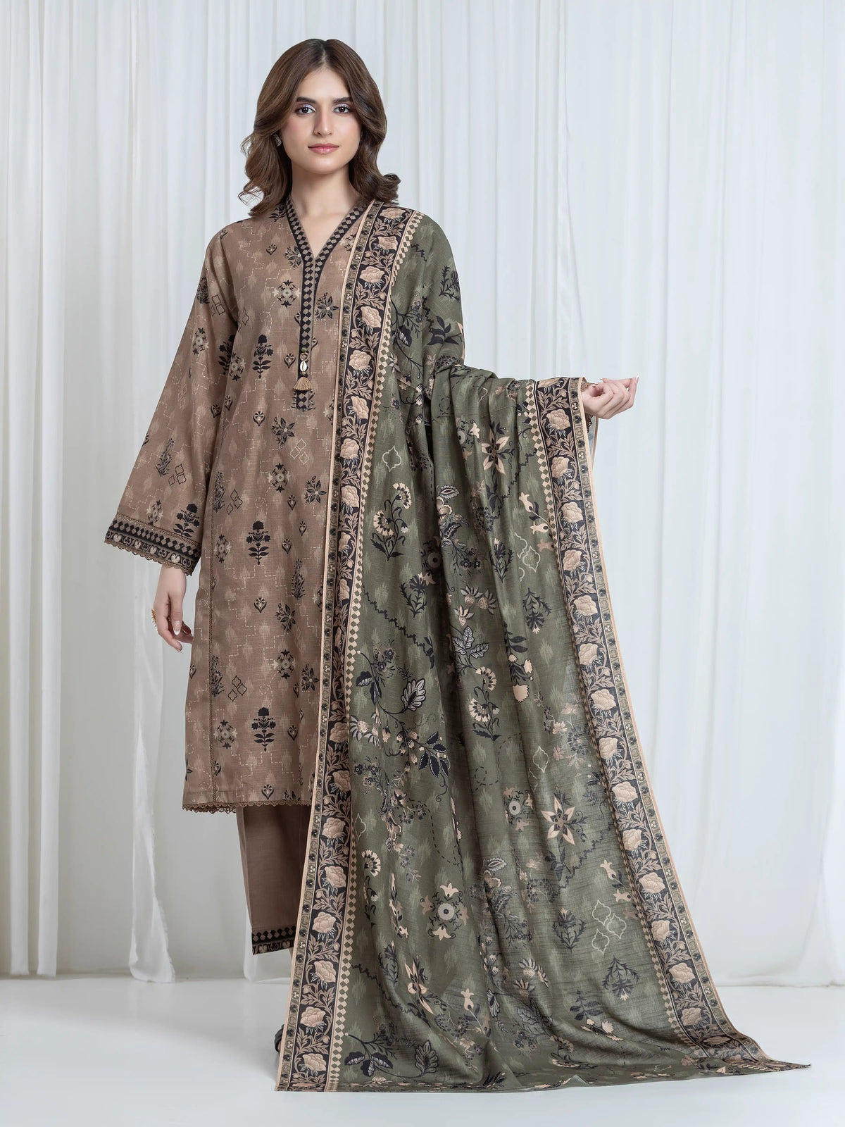 Edenrobe Allure Fawn Printed Khaddar 3-Piece Suit | EWU6A3-37101-3P