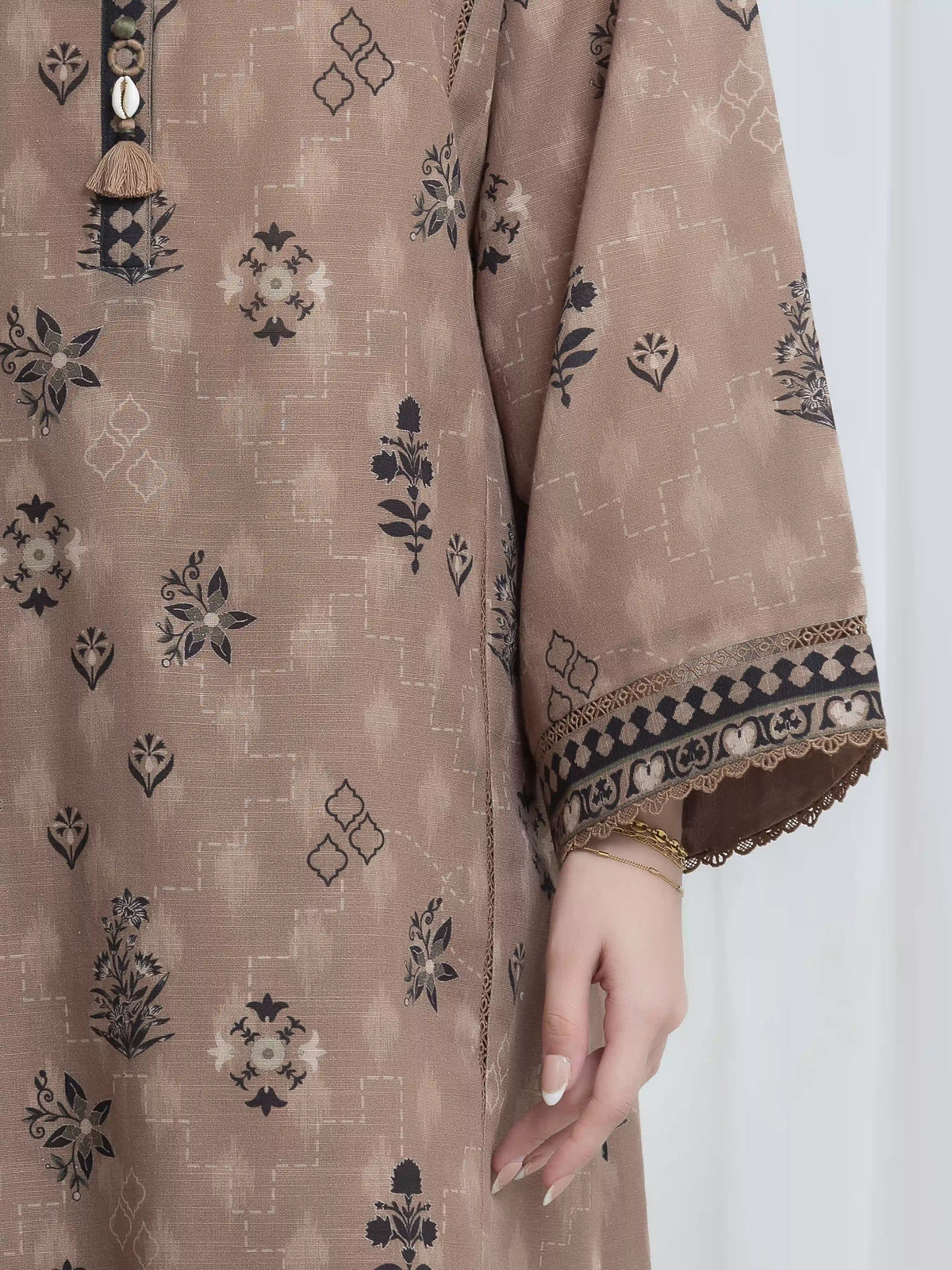 Edenrobe Allure Fawn Printed Khaddar 3-Piece Suit | EWU6A3-37101-3P