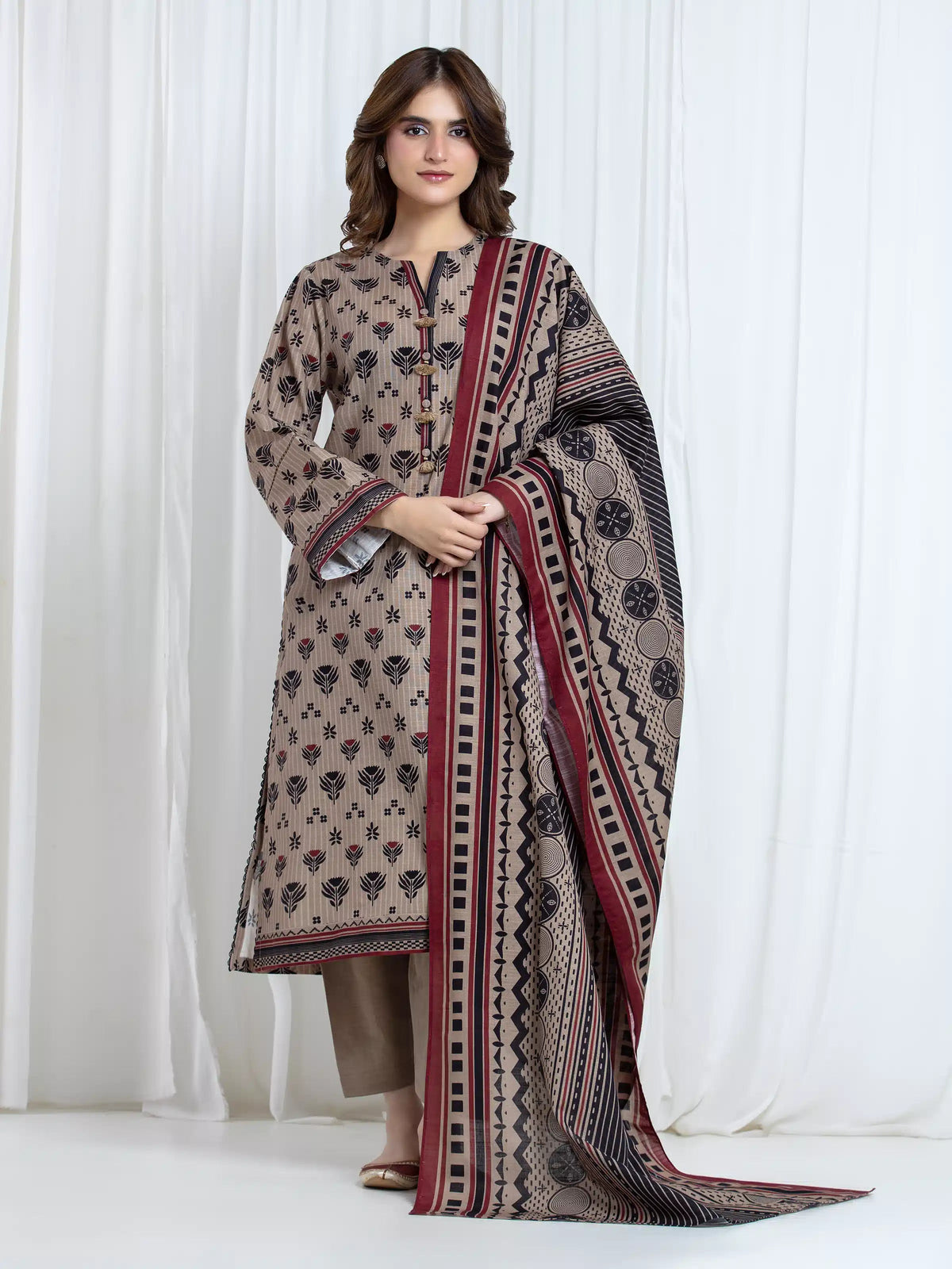 Edenrobe Allure Khaki Printed Khaddar 3-Piece Suit | EWU6A3-37104-3P