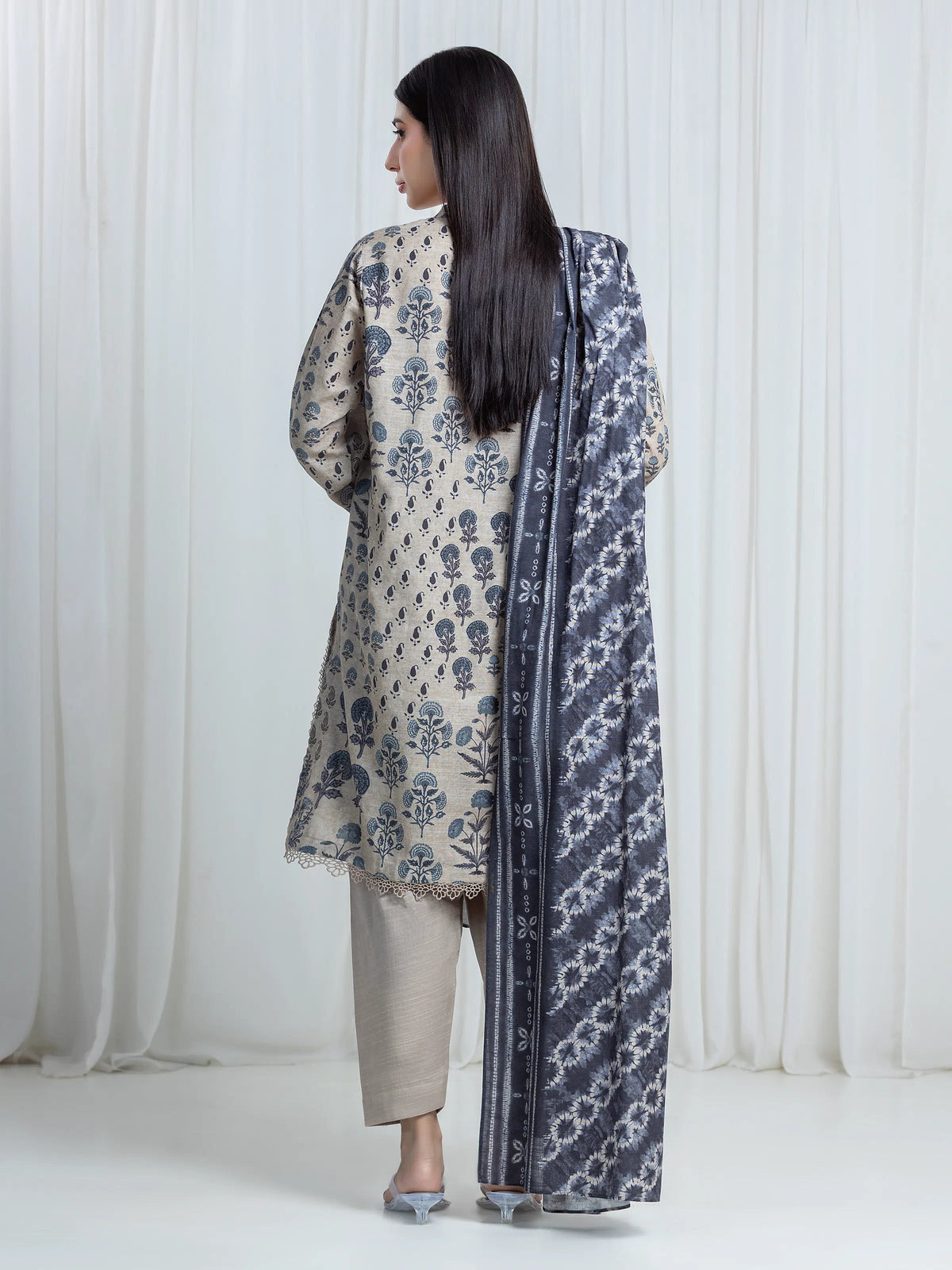 Edenrobe Allure Beige Printed Khaddar 3-Piece Suit | EWU6A3-37108-3P