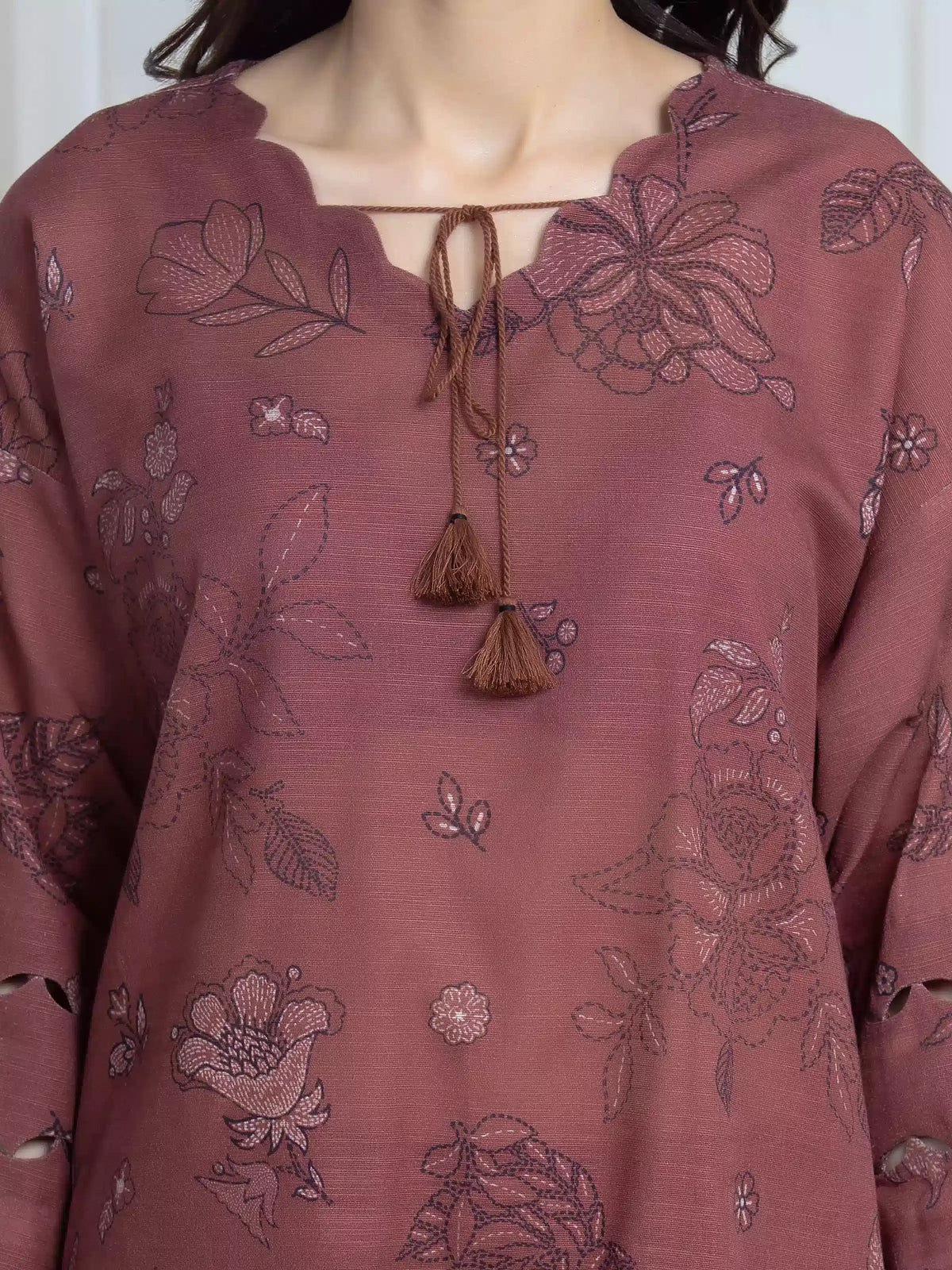 Edenrobe Allure Rose Printed Khaddar 3-Piece Suit | EWU6A3-37115-3P