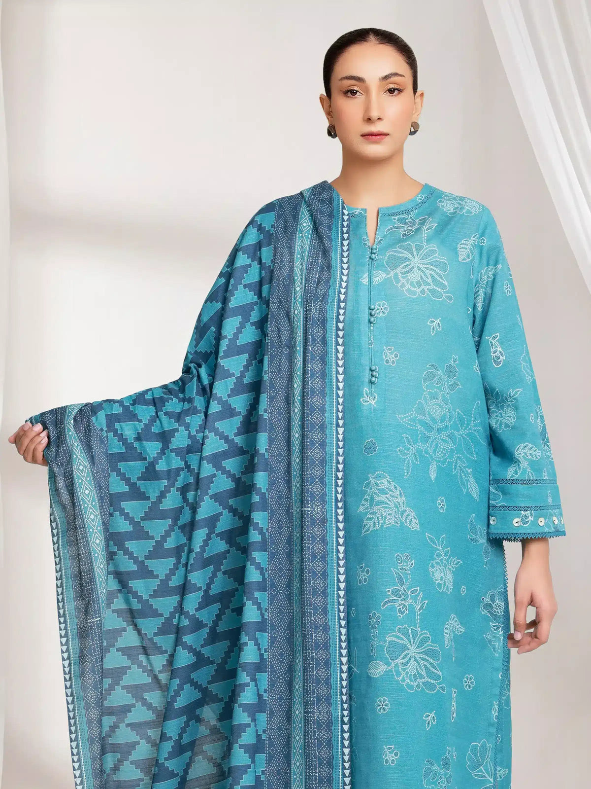 Edenrobe Allure Teal Printed Khaddar 3-Piece Suit | EWU6A3-37116-3P
