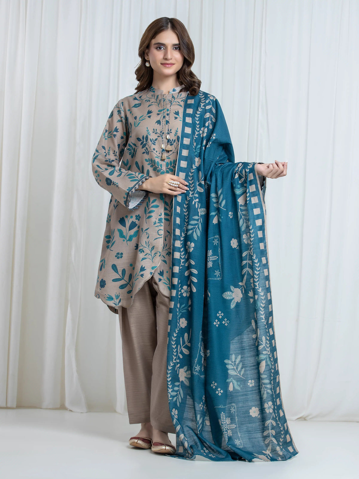 Edenrobe Allure Beige Printed Khaddar 3-Piece Suit | EWU6A3-37122-3P
