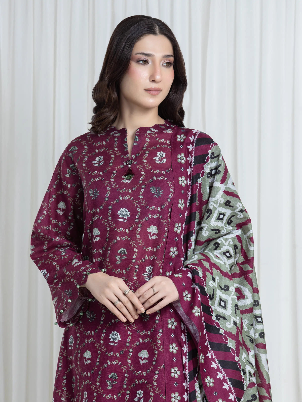 Edenrobe Allure Magenta Printed Khaddar 3-Piece Suit | EWU6A3-37128-3P