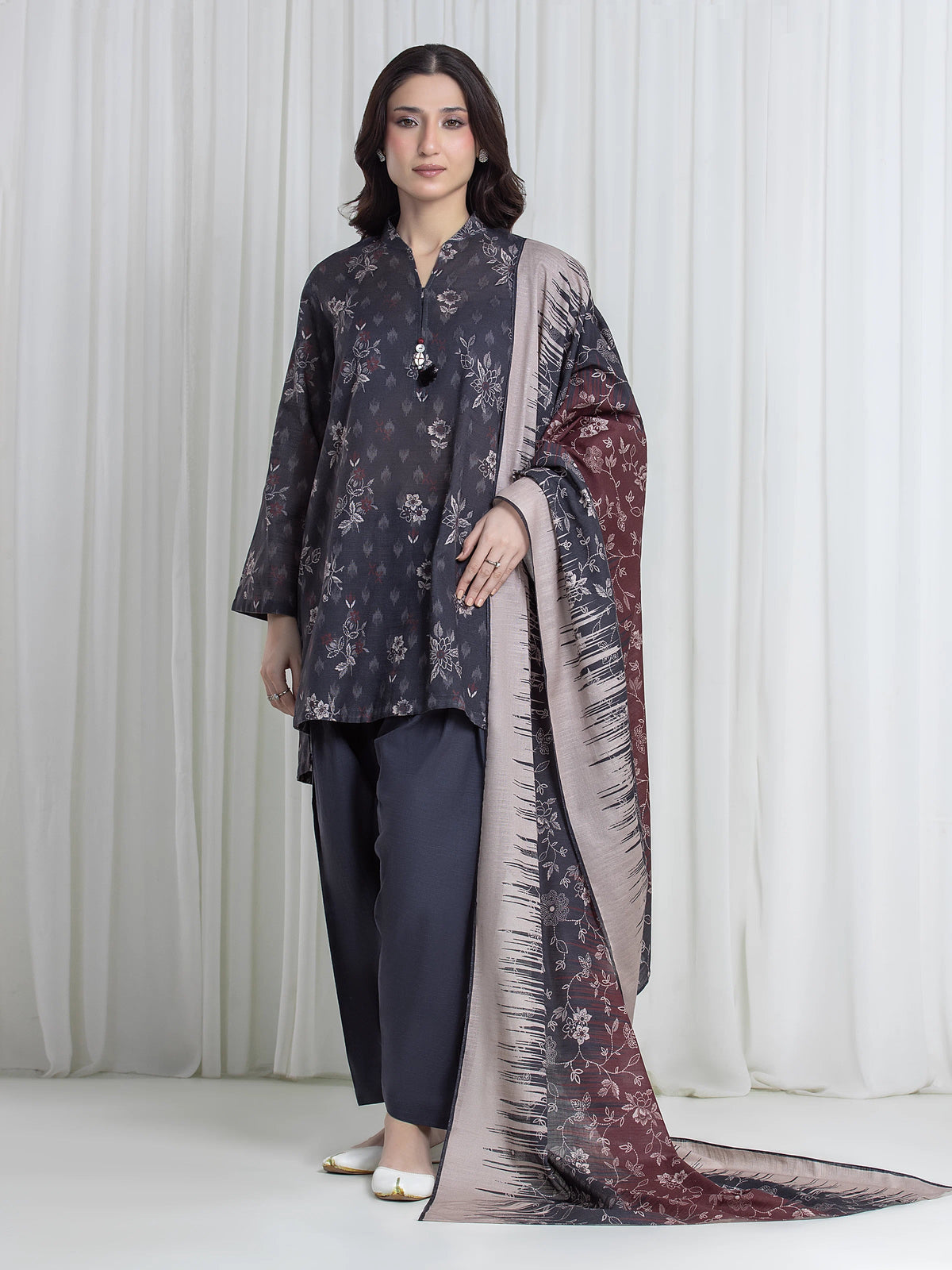 Edenrobe Allure Charcoal Printed Khaddar 3-Piece Suit | EWU6A3-37135-3P
