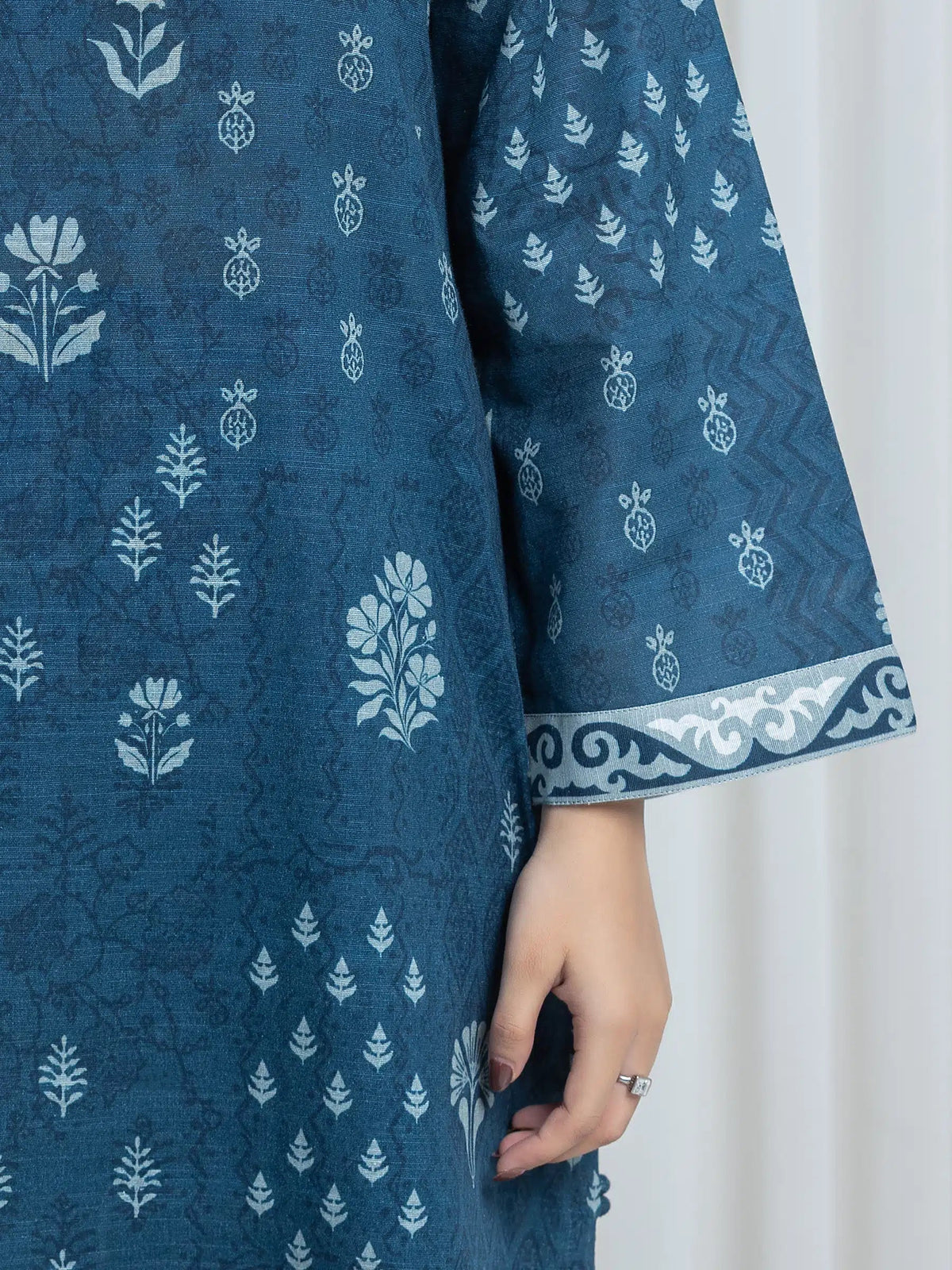 Edenrobe Allure Teal Blue Printed Khaddar 3-Piece Suit | EWU6A3-37163-3P